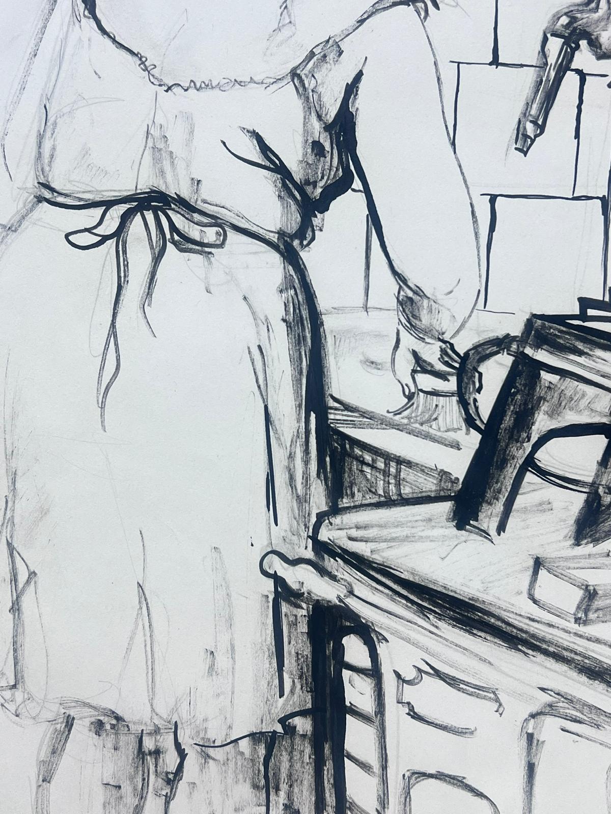 Scena intima di cucina francese del 1950 Disegno a inchiostro nero di una donna al lavoro - Painting Impressionismo di Josine Vignon
