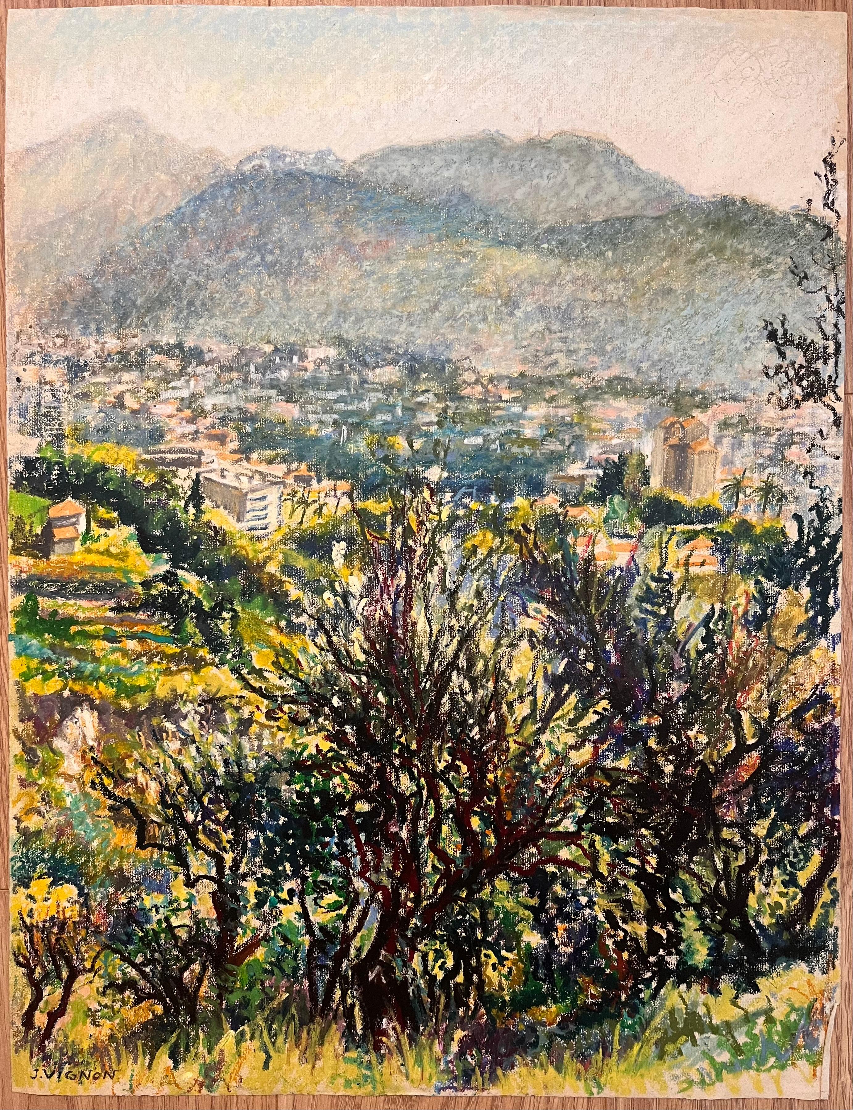 Mid Century Französisch Original Pastell Zeichnung von Bergblick mit Blick auf Dorf – Painting von Josine Vignon