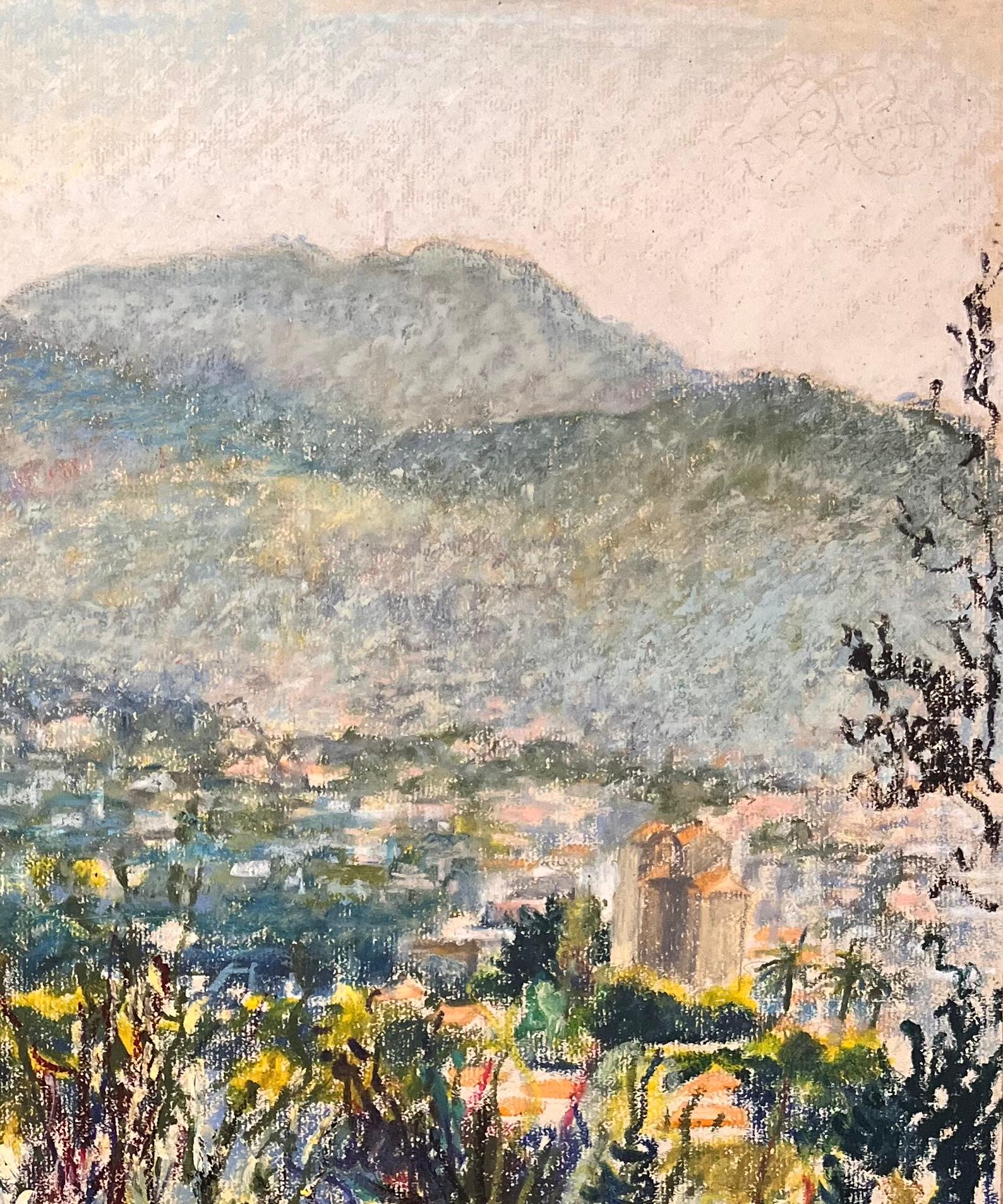 Mid Century Französisch Original Pastell Zeichnung von Bergblick mit Blick auf Dorf (Braun), Landscape Painting, von Josine Vignon