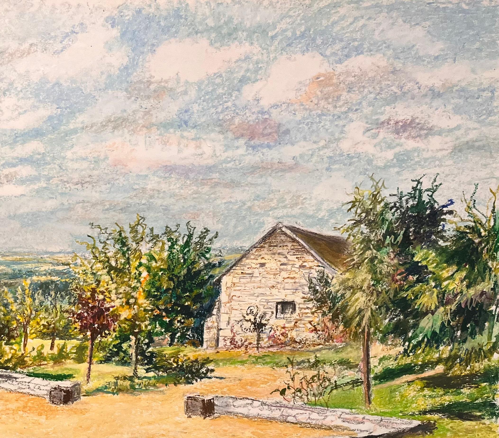 Original pastellfarbene französische Original-Zeichnung eines Steinhauses mit Hof, Mitte des Jahrhunderts (Beige), Landscape Painting, von Josine Vignon