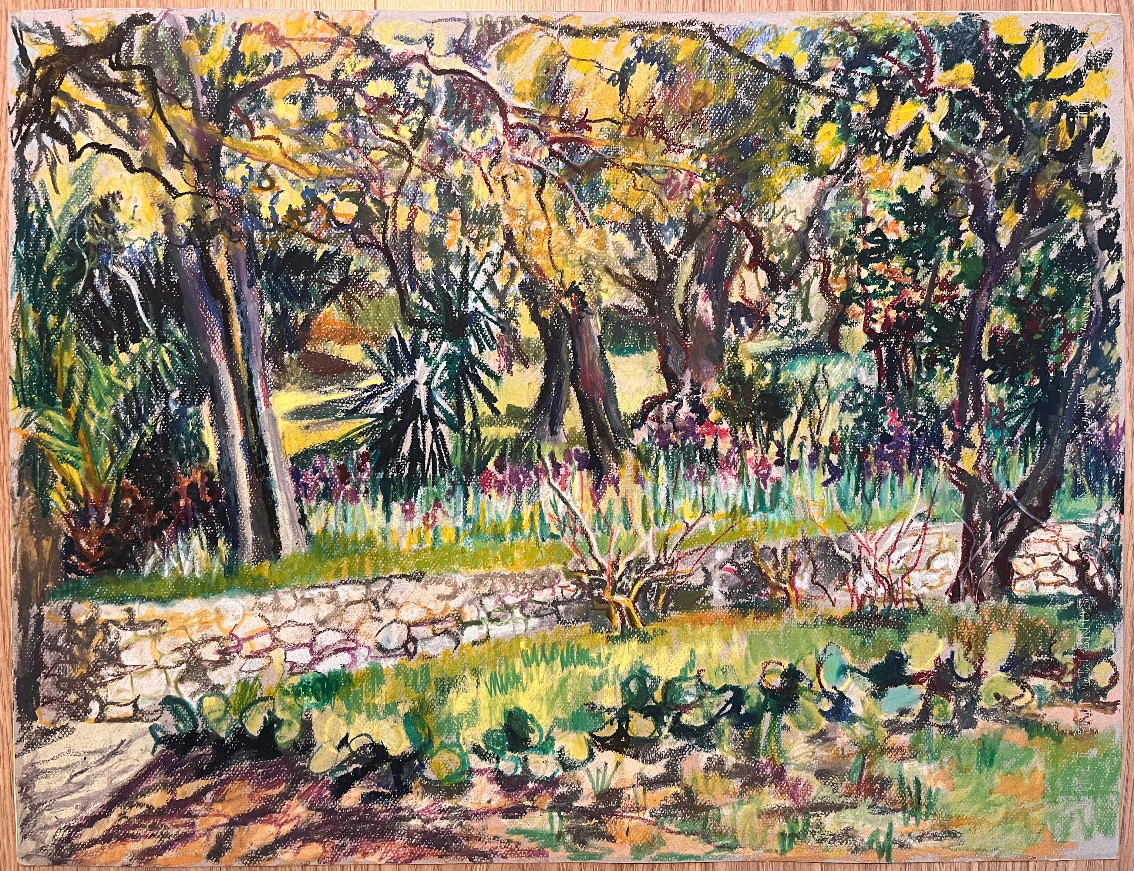 Mid Century Französisch Original Pastell Zeichnung von Sunlit Garden mit Steinmauer – Painting von Josine Vignon
