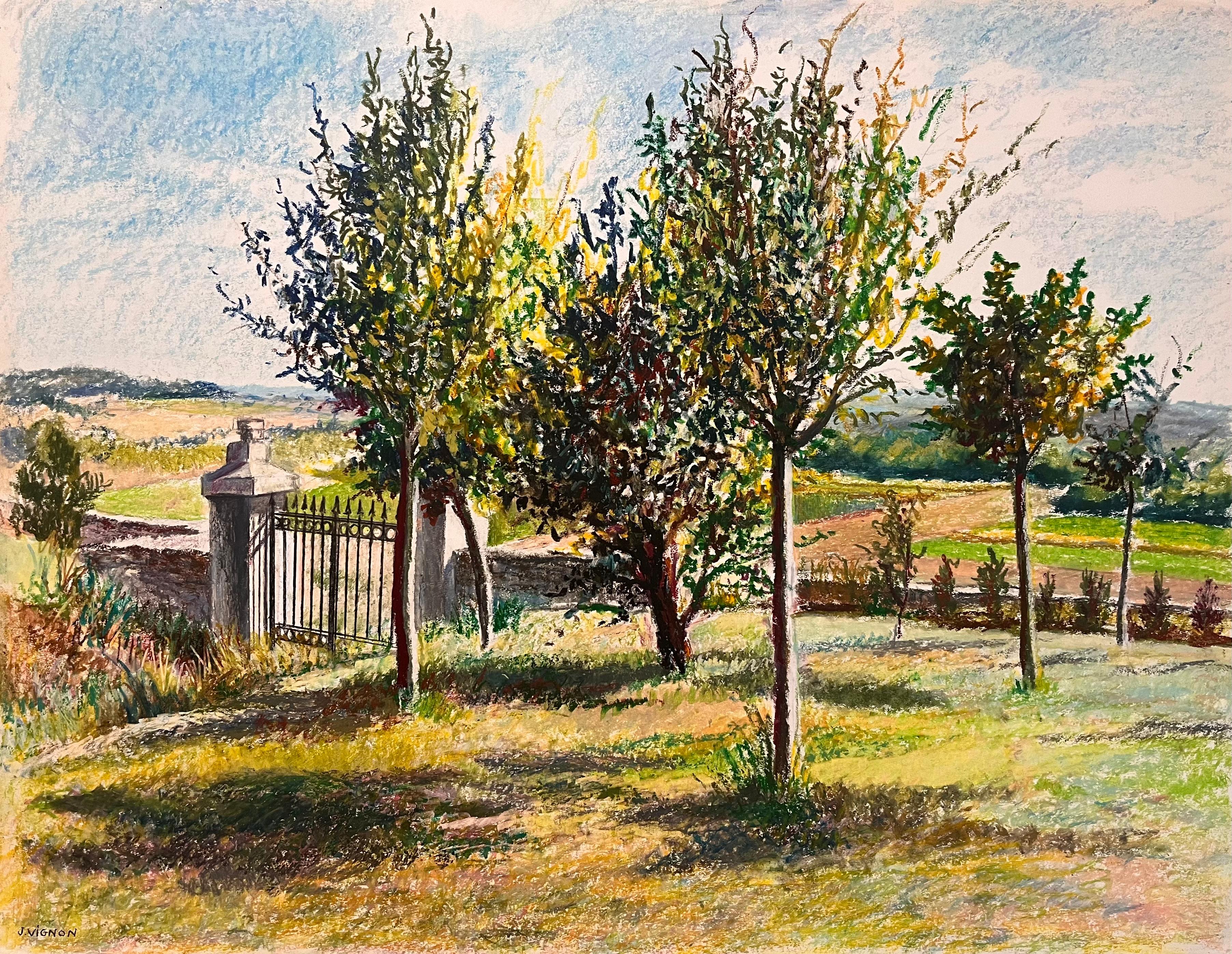 Landscape Art de Josine Vignon - Dibujo al pastel original francés de mediados de siglo Paisaje iluminado por el sol con puerta de hierro