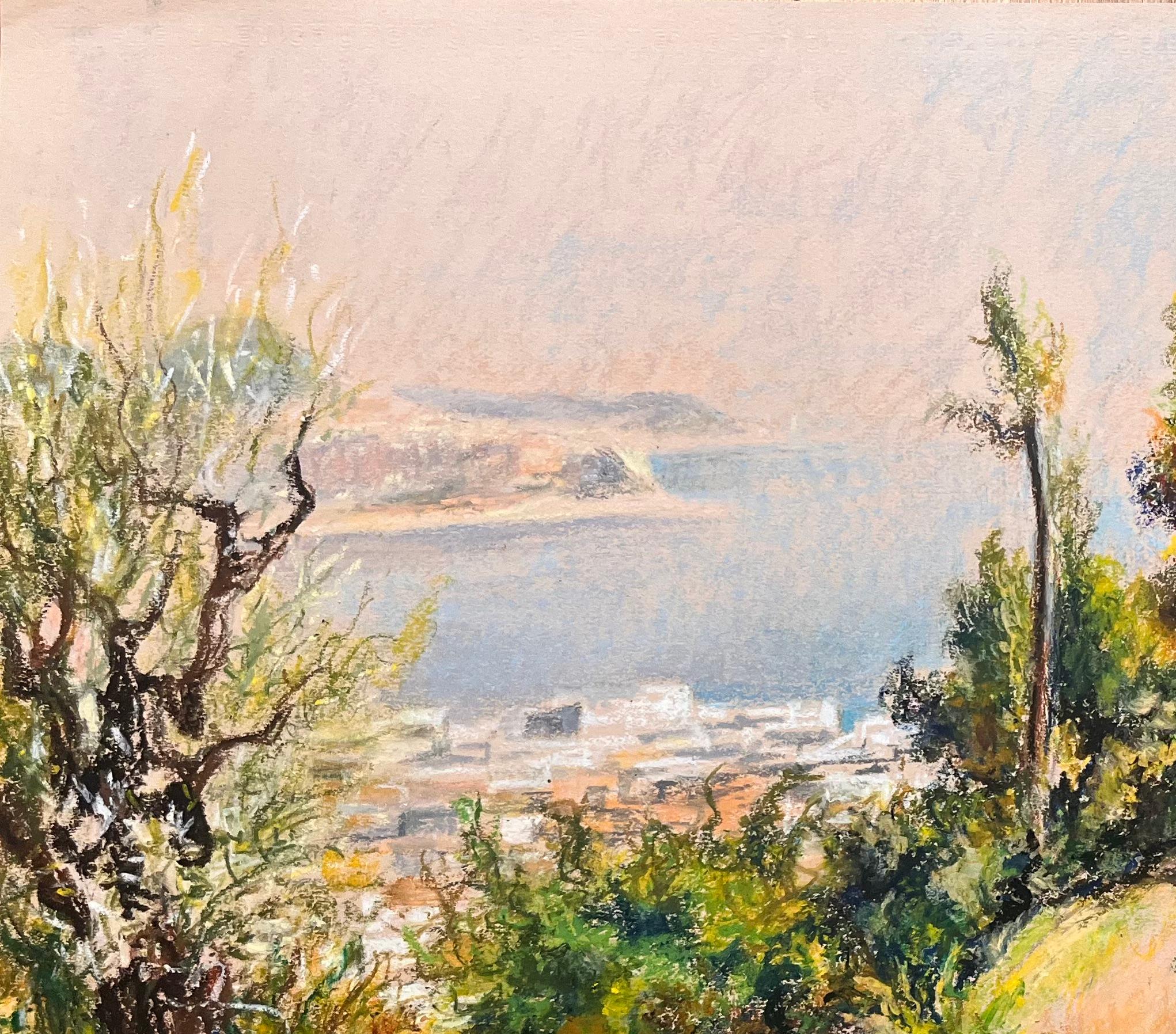 Französische Pastellzeichnung aus der Mitte des Jahrhunderts mit Blick auf den Hillside und die Townes an der Küste (Impressionismus), Art, von Josine Vignon