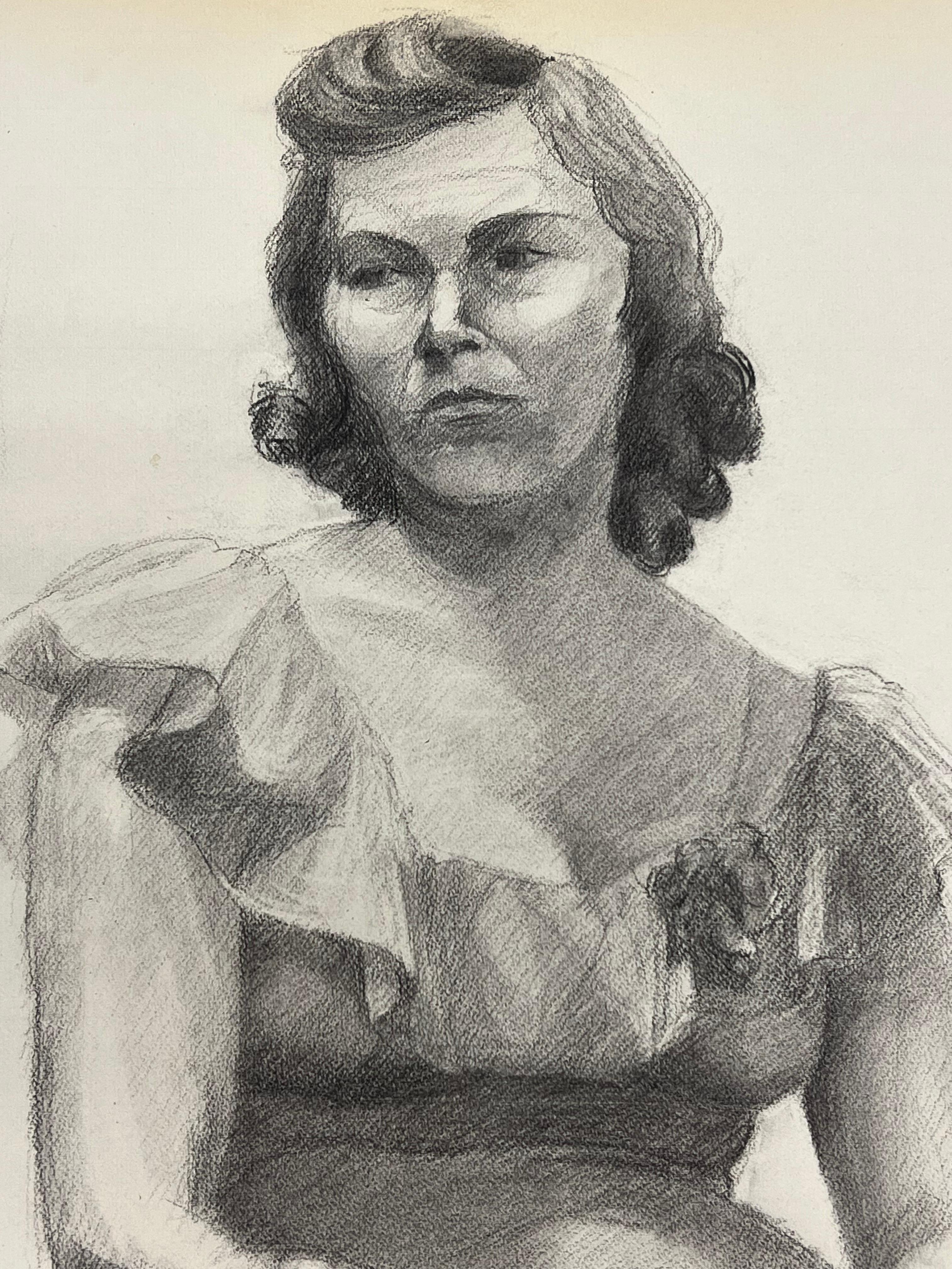 Französisches Porträt einer Frau in gerafftem Kleid aus der Mitte des Jahrhunderts (Beige), Figurative Painting, von Josine Vignon