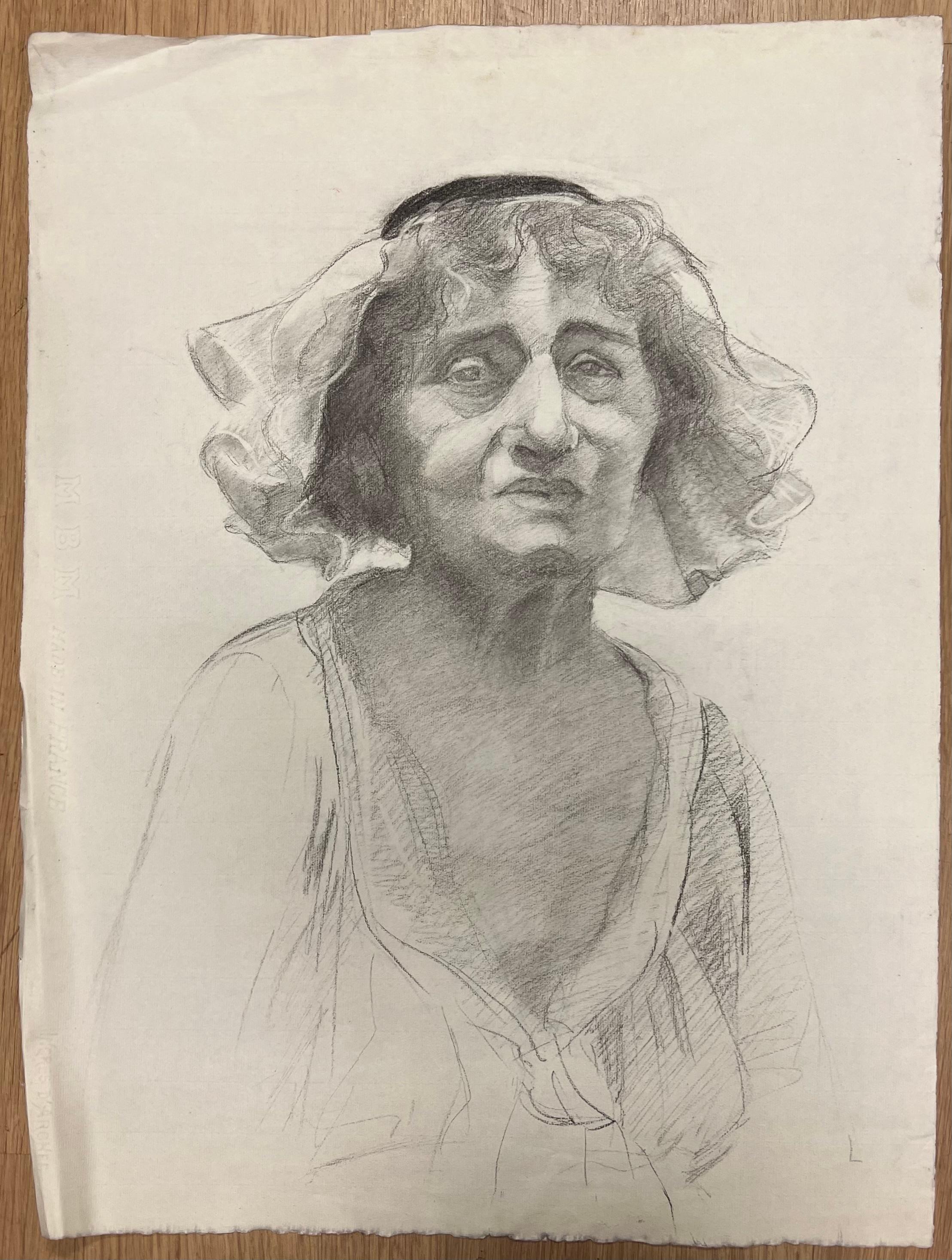 Ritratto di donna anziana con foulard della metà del secolo scorso in Francia - Painting di Josine Vignon