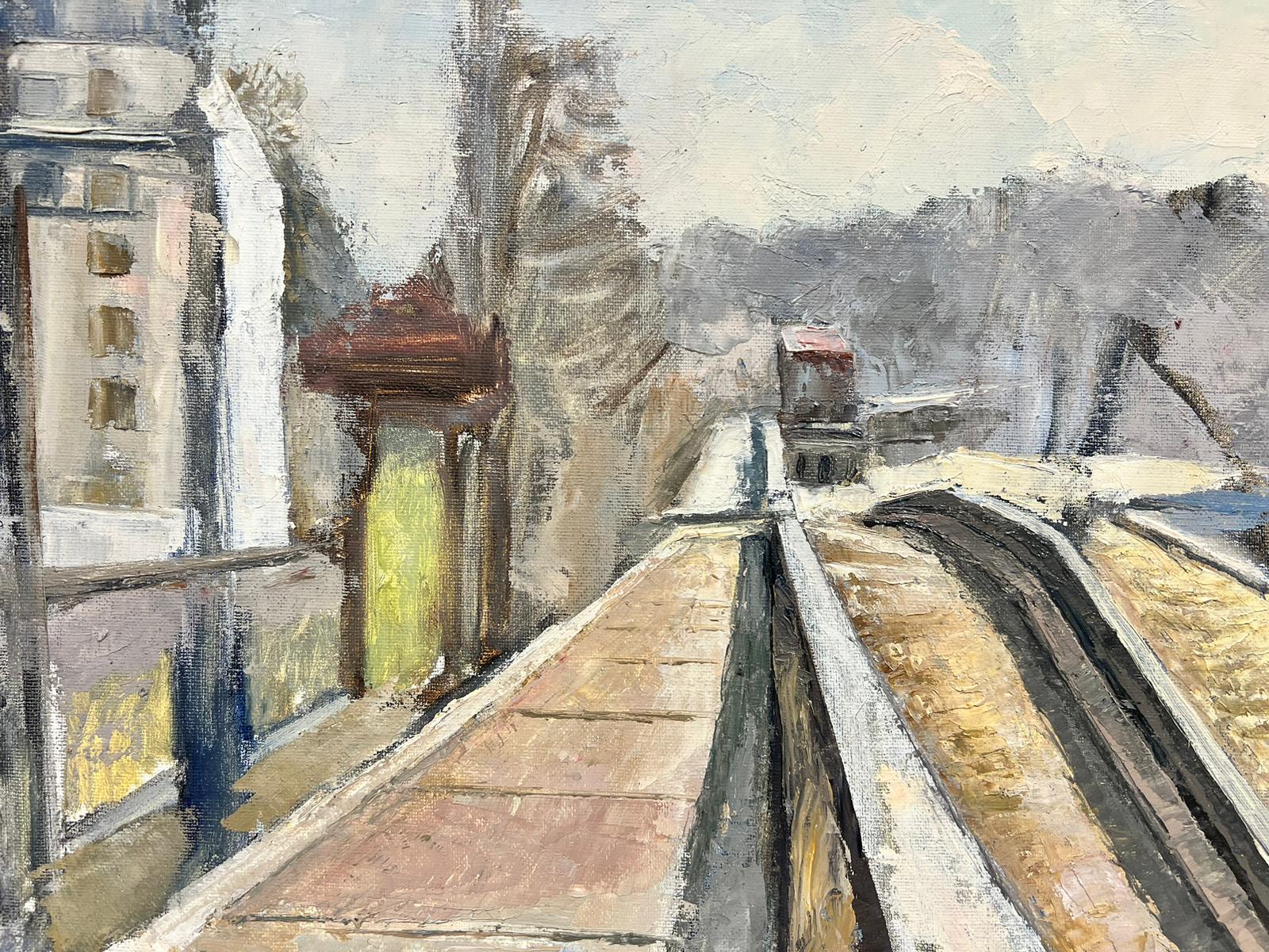 Toits enneigés Huile d'empâtement épaisse française - Beige Landscape Painting par Josine Vignon