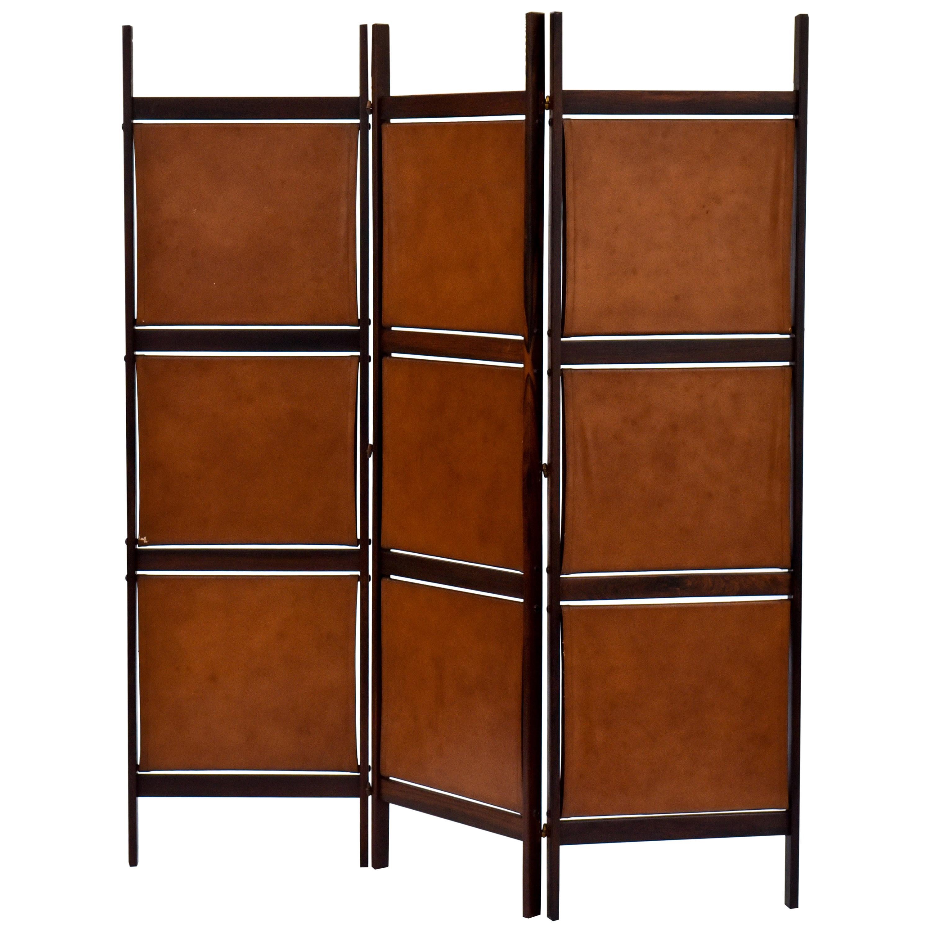 Josué Folding Screen in Brazilian Wood and Leather by Sergio Rodrigues