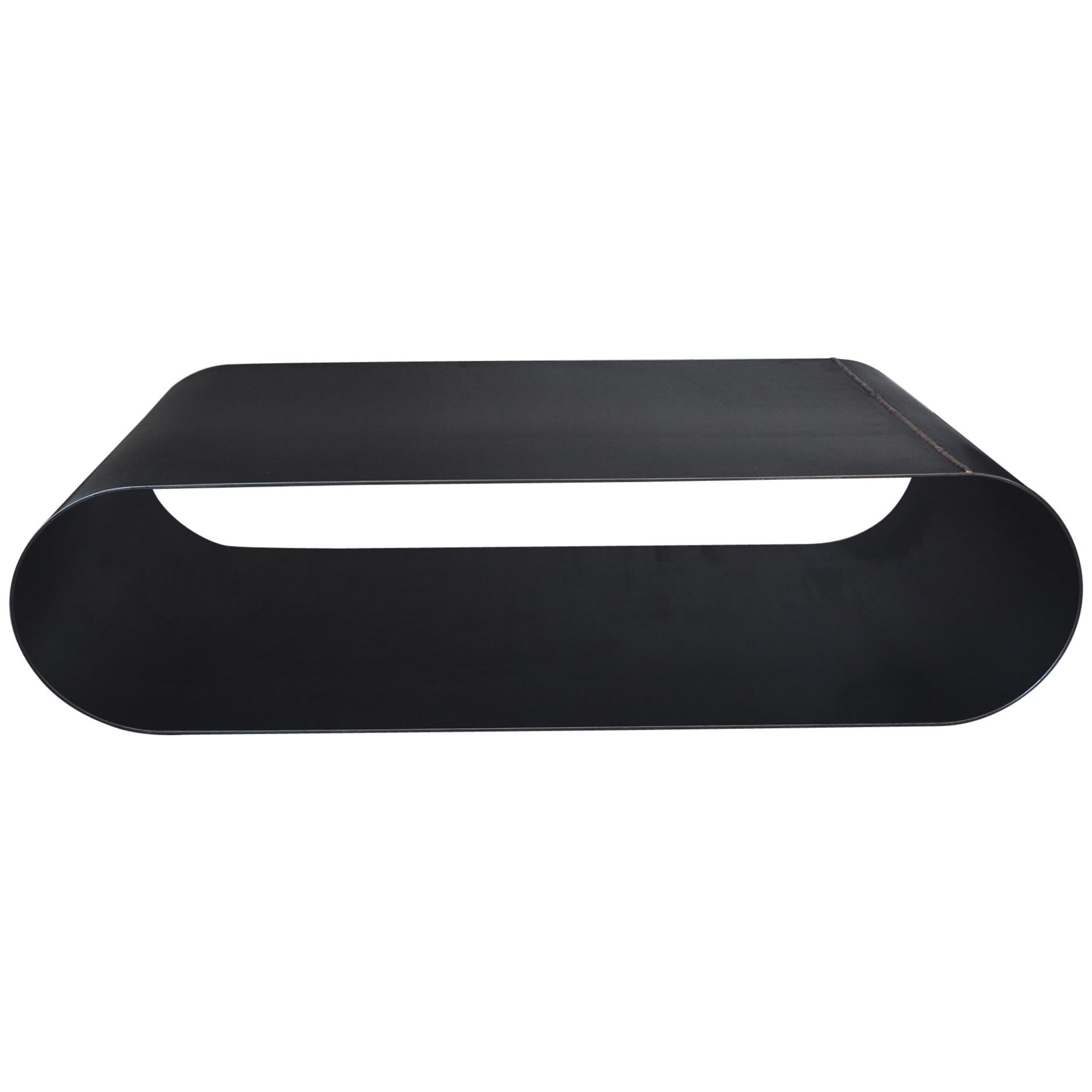 Canadien En stock Table basse Jouir en aluminium poli:: taille normale par Mtharu