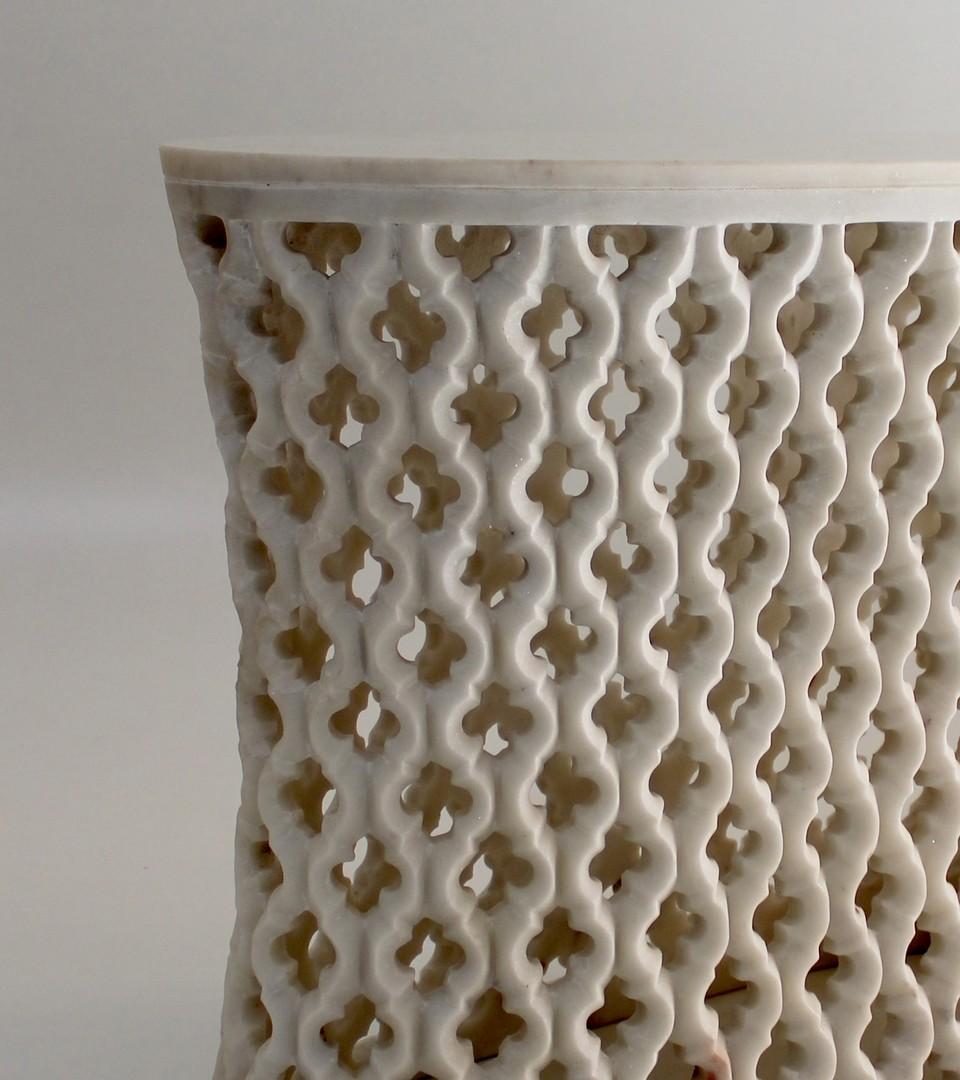 Table ovale Jour Jali en marbre blanc de Paul Mathieu pour Stephanie Odegard Neuf - En vente à New York, NY