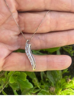 Ciondolo Journey con diamante a canale SI-G in oro bianco 14 carati