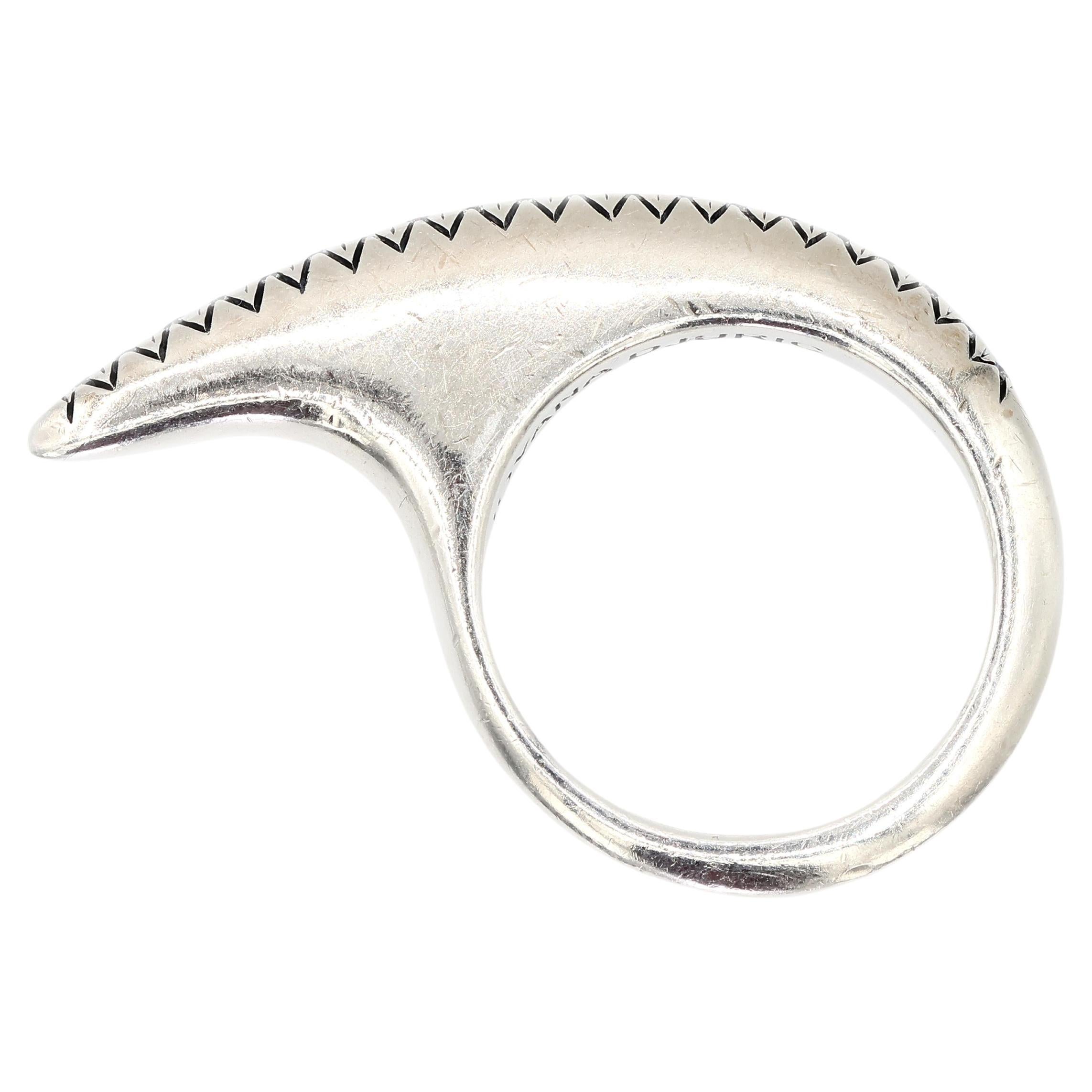 Jovana Djuric Sterling Silber 950 Natürlicher kleiner Diamant Ridge Slice Ring im Angebot