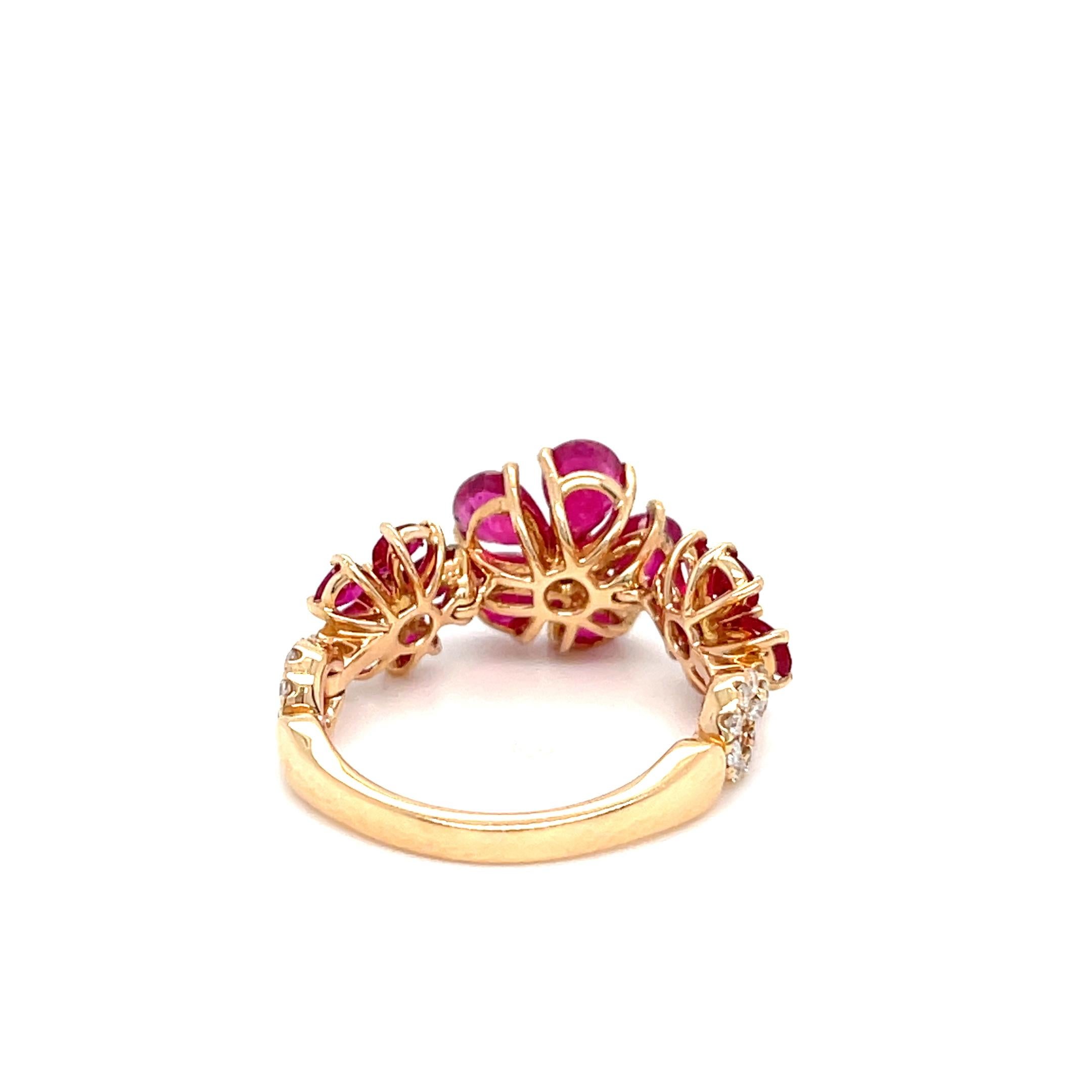 Belle bague à fleurs Jovane
Appx 3.5ct Rubis accentués par des Diamants
Serti en or rose 18 carats
L'anneau est construit avec des stations articulées pour permettre certains mouvements.
Poids brut : 4,8 grammes
Taille de l'anneau : 6-3/4
Largeur de
