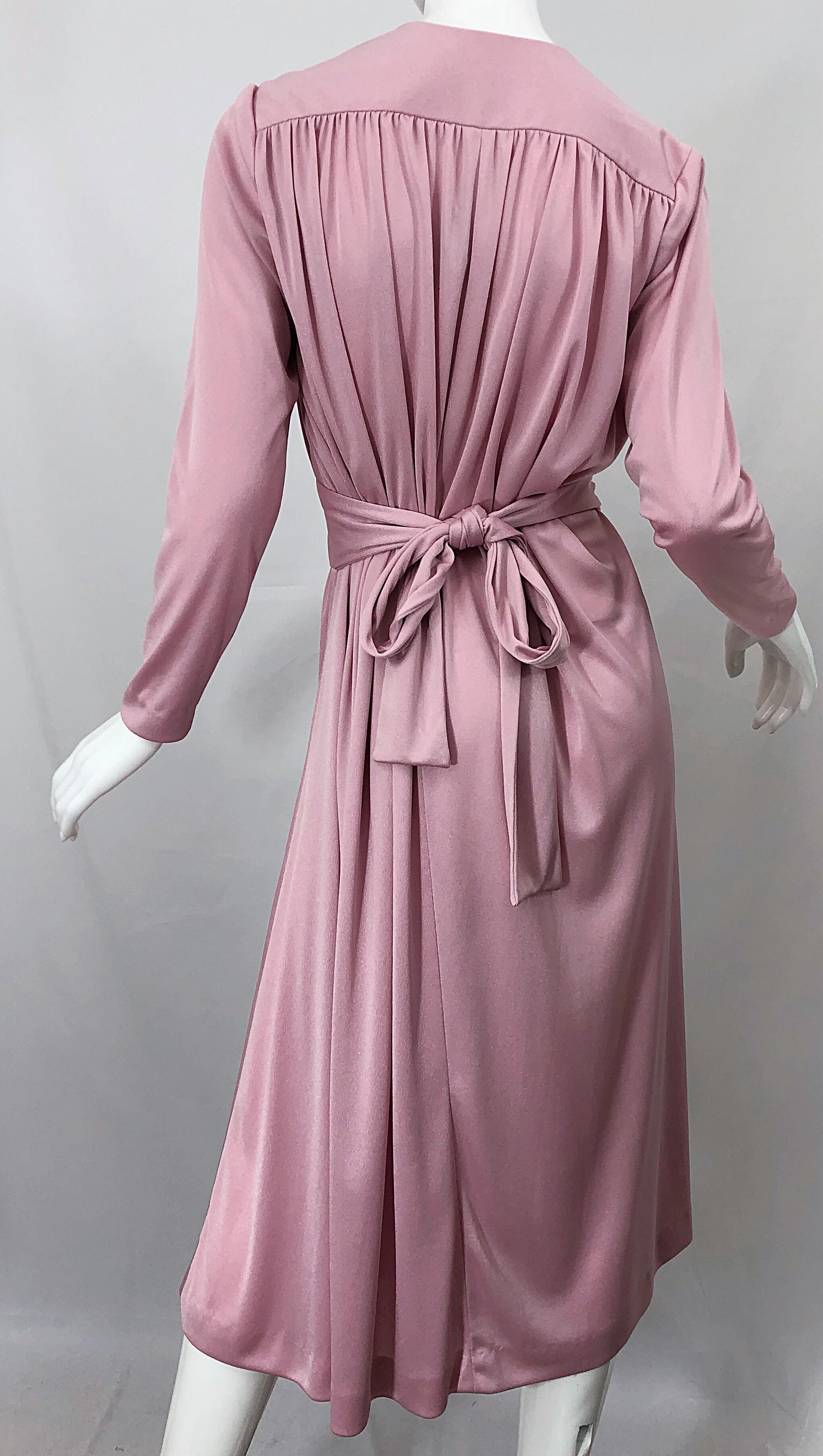 Joy Stevens 1970s Pink Mauve Dusty Rose Long Sleeve Disco Vintage 70s Dress For Sale 2