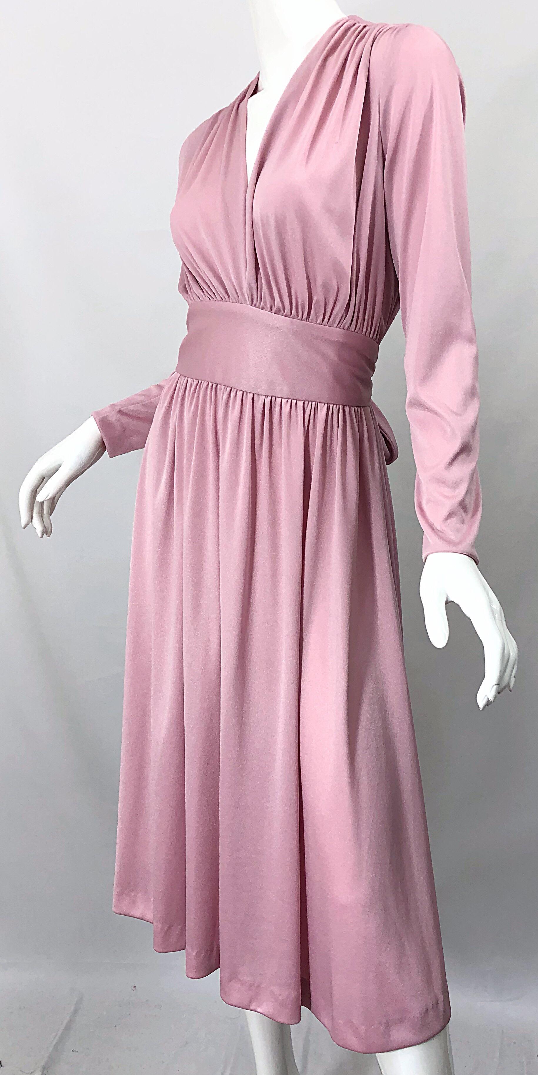 Joy Stevens 1970s Pink Mauve Dusty Rose Long Sleeve Disco Vintage 70s Dress In Excellent Condition For Sale In San Diego, CA
