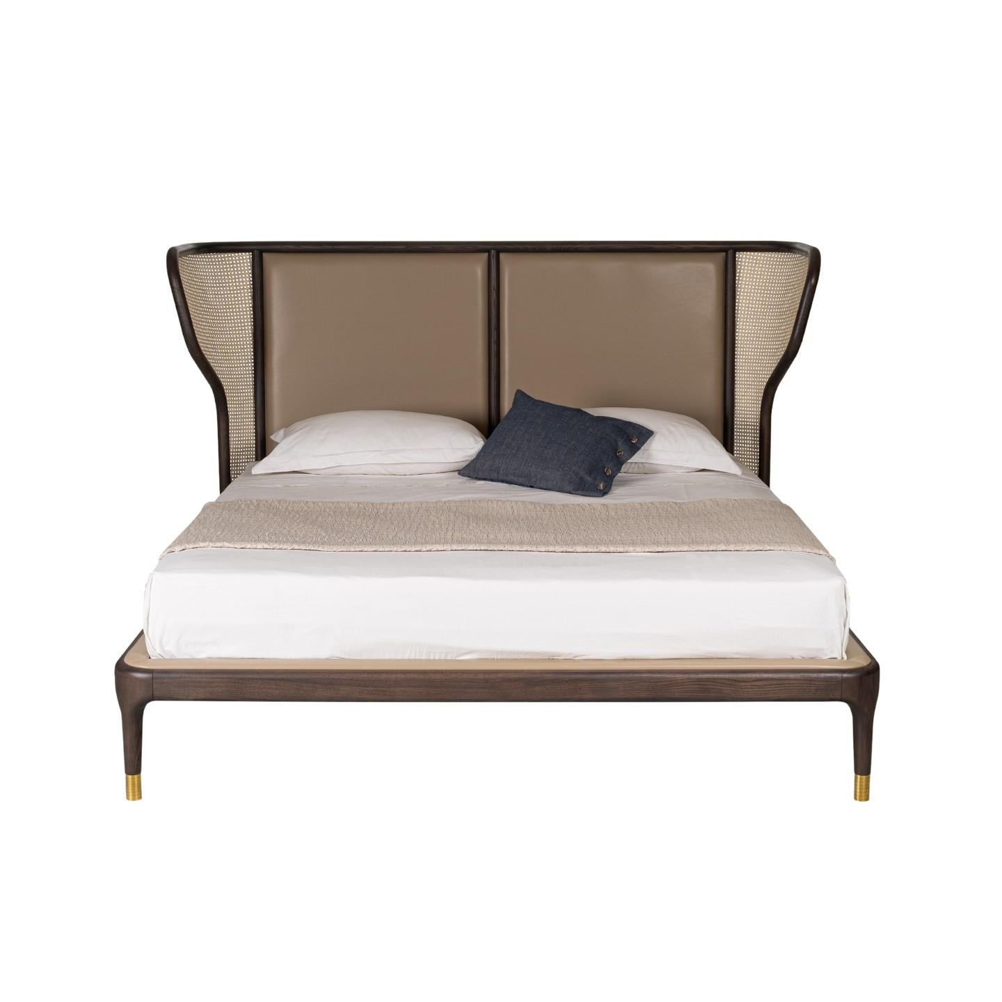 Contemporary Joyce bed by Morelato, solid Ash wood and Straw, Upholstered Headboard For Sale