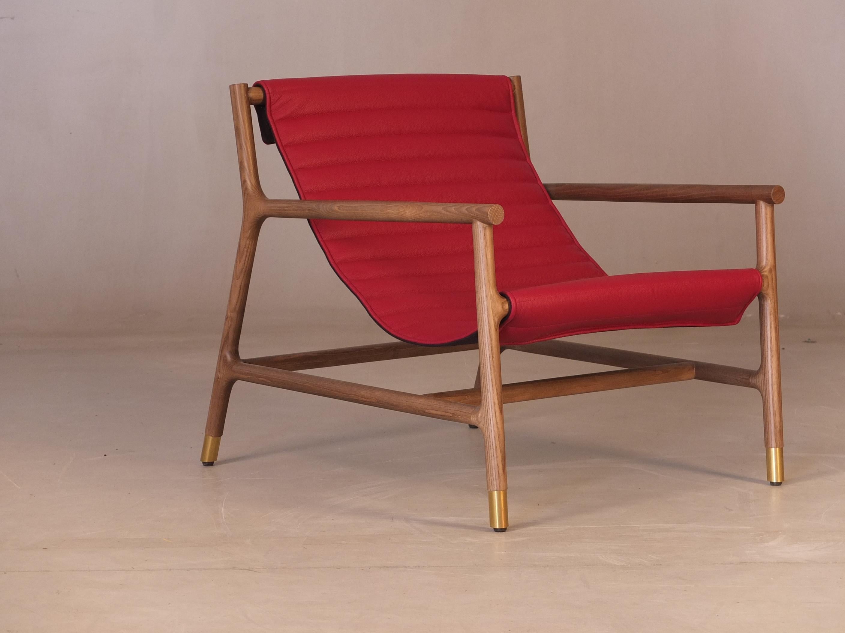 Joyce, Contemporary Armchair Made of Ashwood with Tufted Leather, by Morelato 3