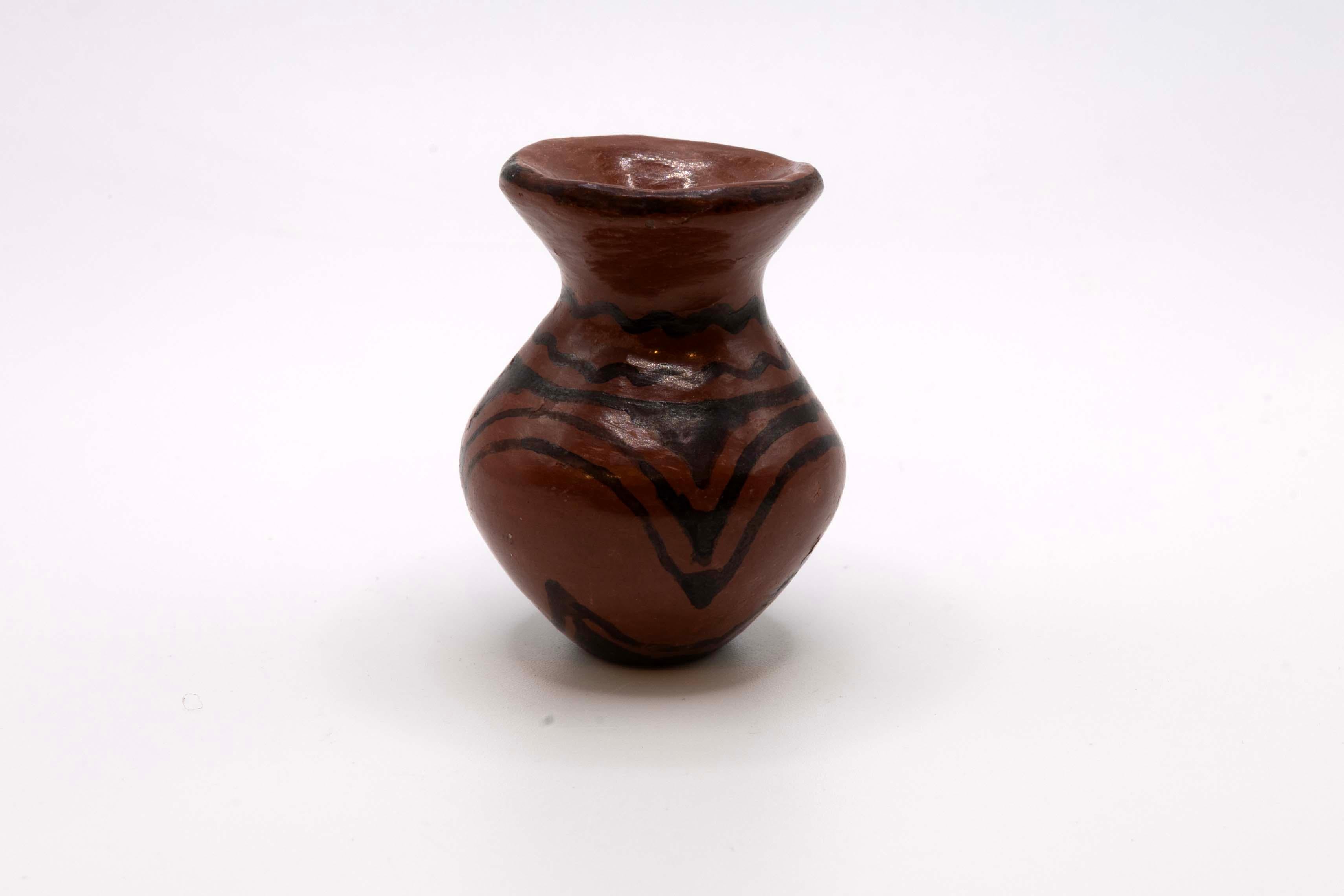 Native American Joyce Leno Acoma Pueblo New Mexico Earthenware Pottery w/ Jeanette Teba Vessels