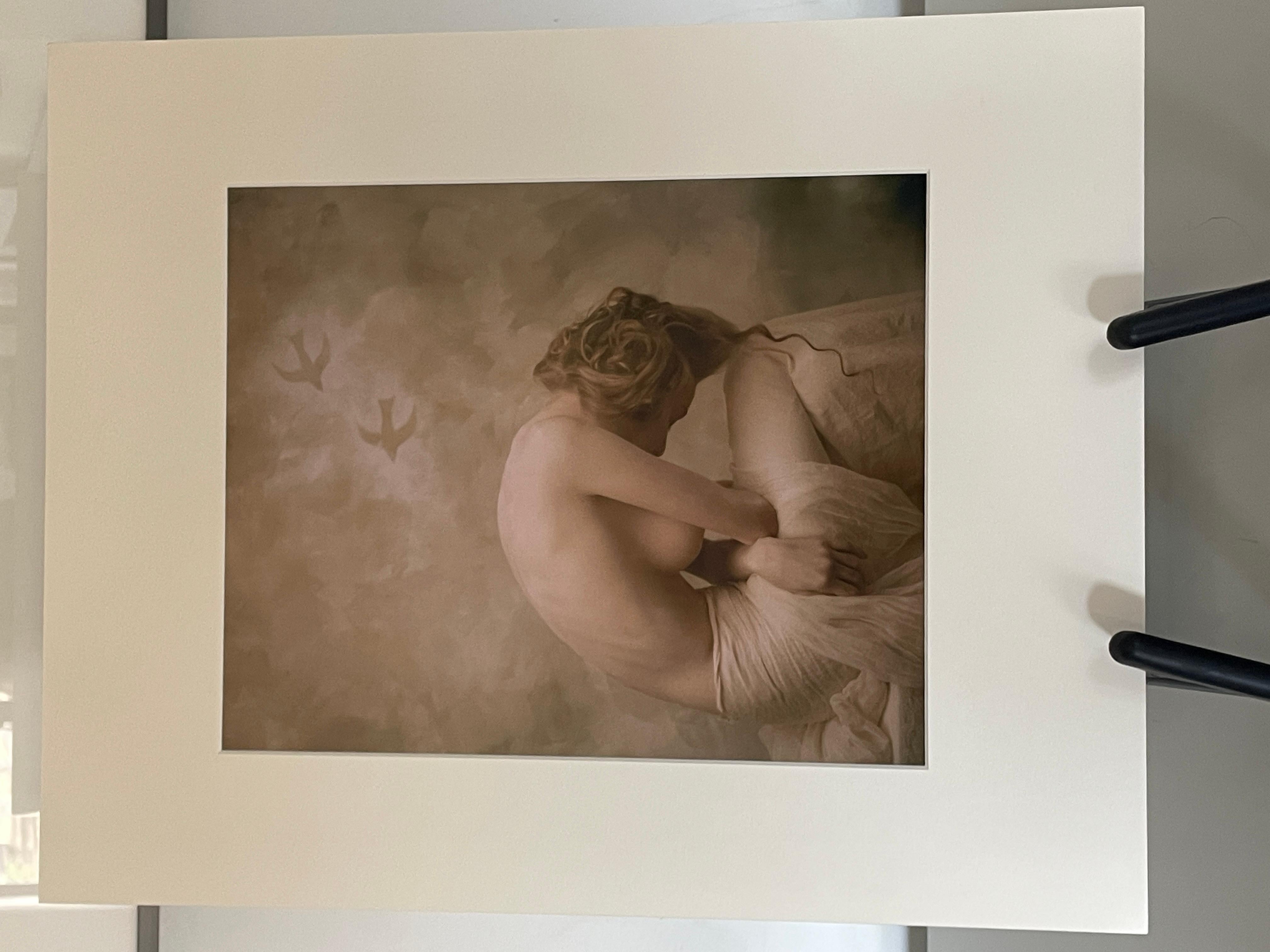 Femme oiseau - Photograph de Joyce Tenneson