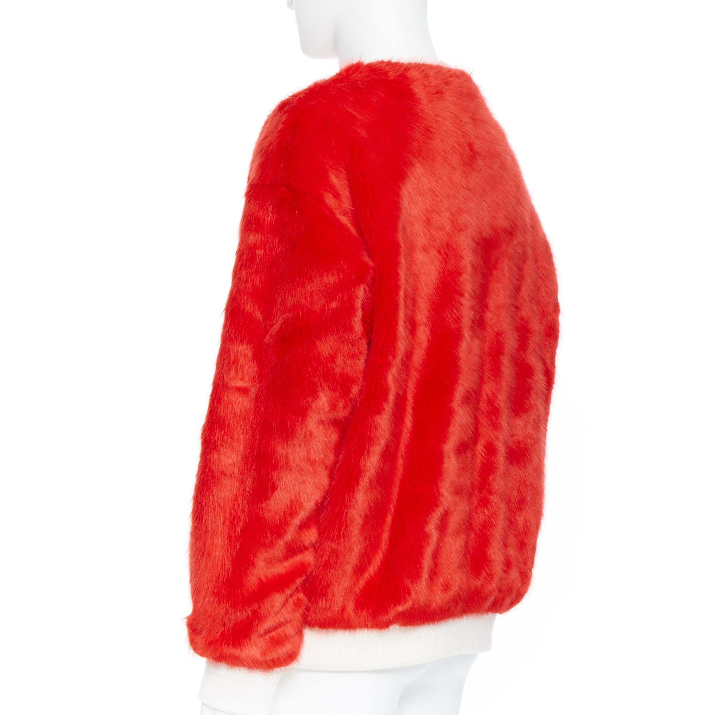 JOYRICH X COCA COLA felpa oversize con logo in pelliccia sintetica rossa, pullover raro L. 2