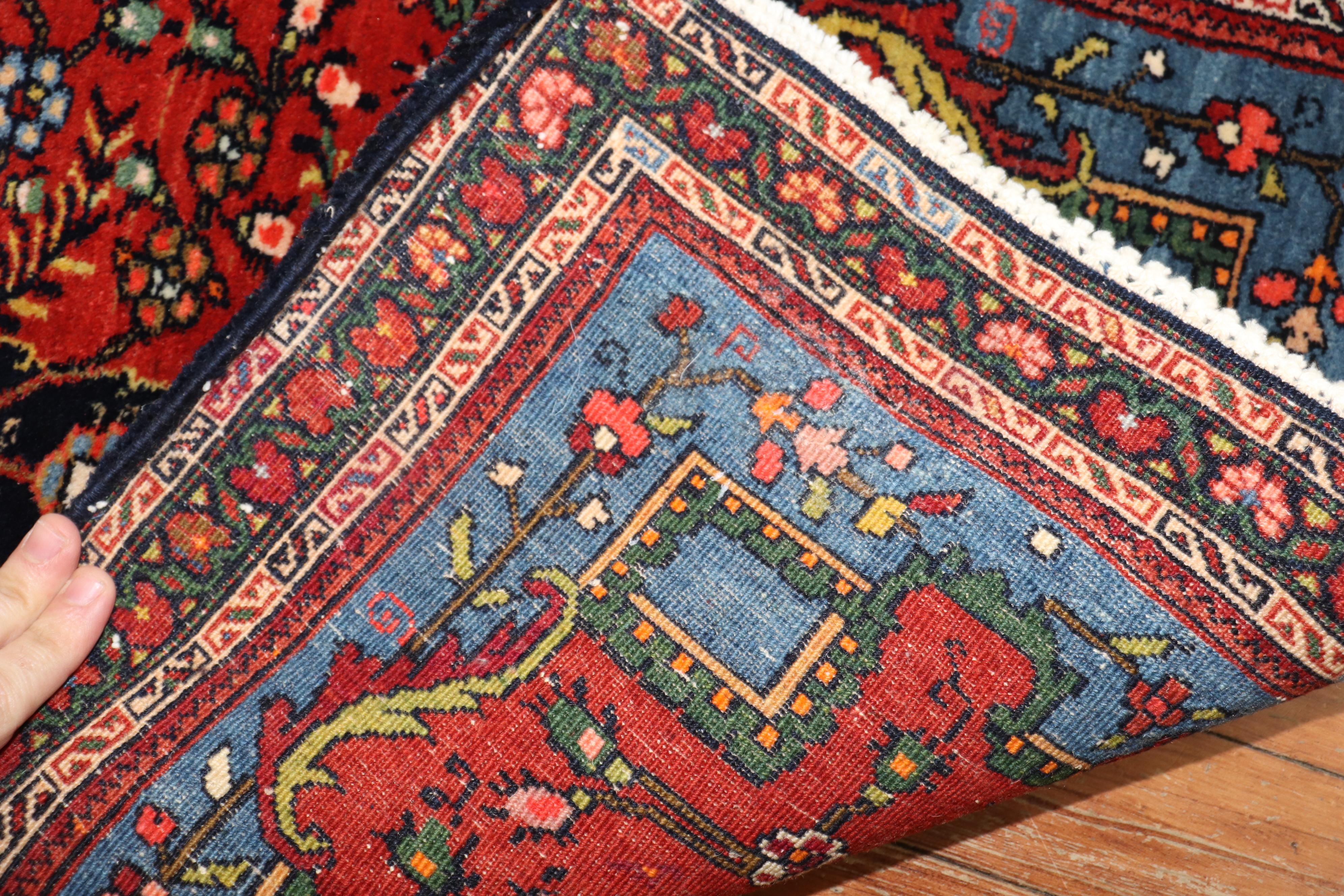 Hand-Woven Jozan Persian Sarouk Rug For Sale