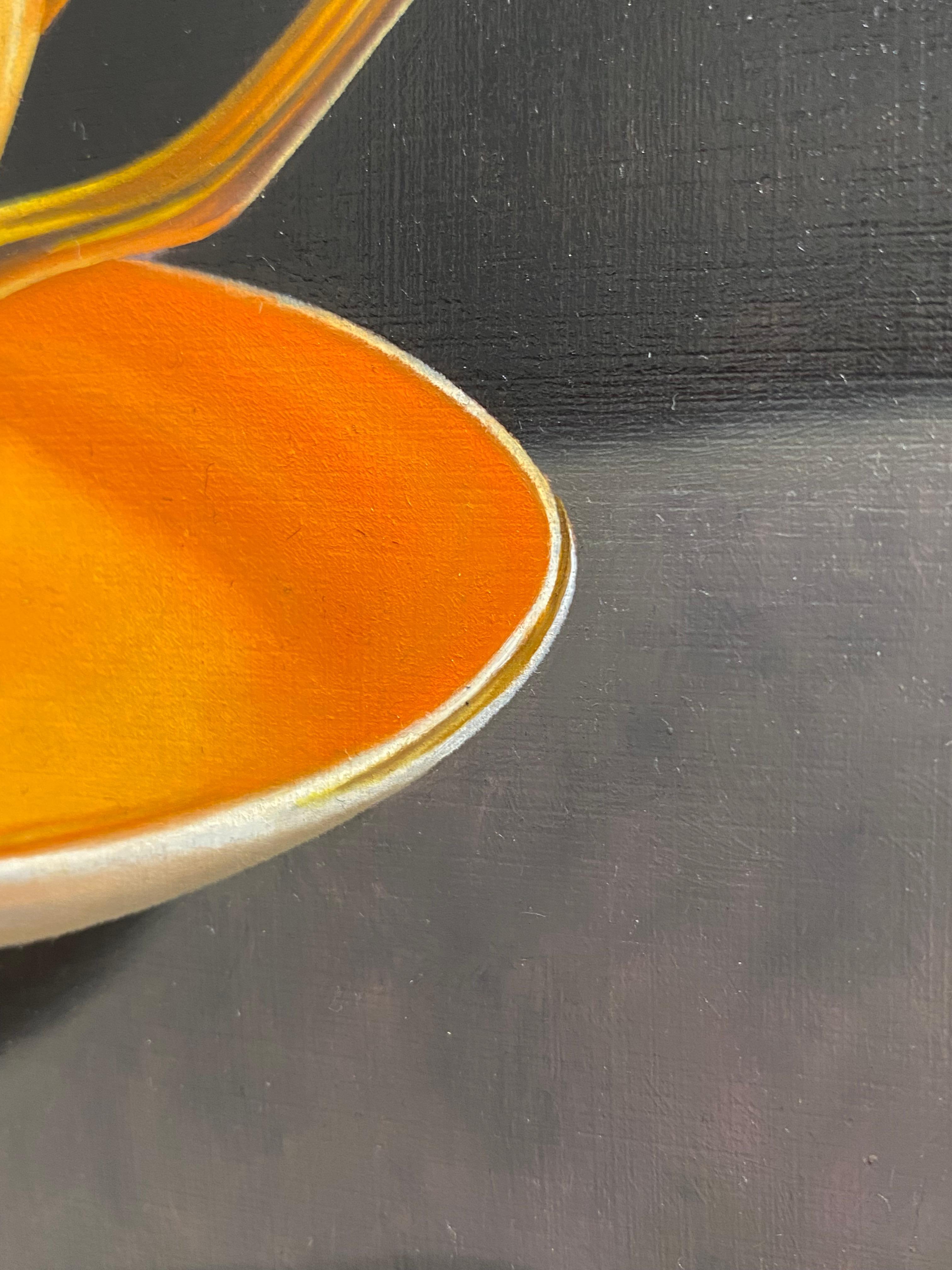 La hora del té - Pintura hiperrealista contemporánea del siglo XXI de una taza de té en venta 1