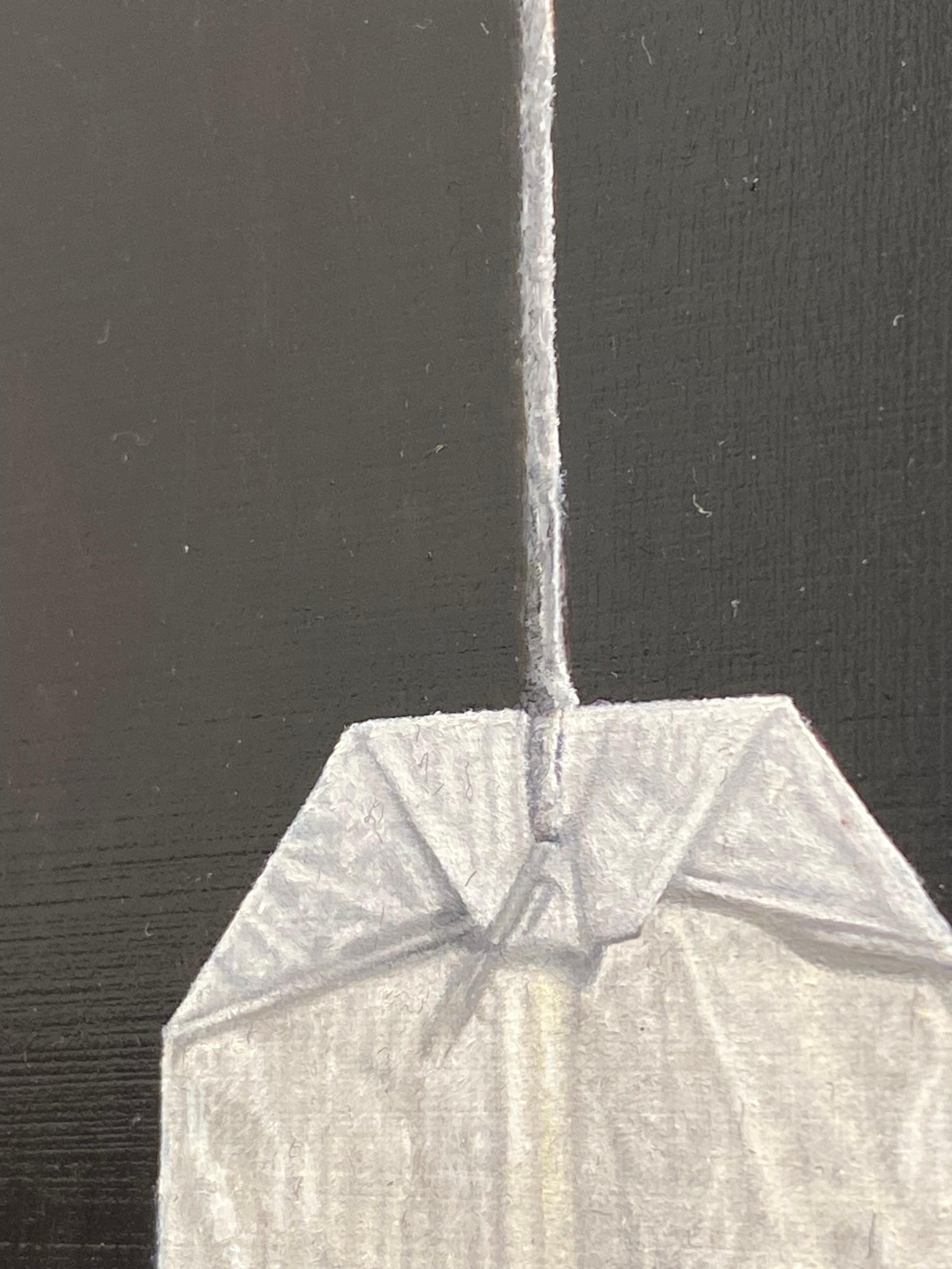 La hora del té - Pintura hiperrealista contemporánea del siglo XXI de una taza de té en venta 4