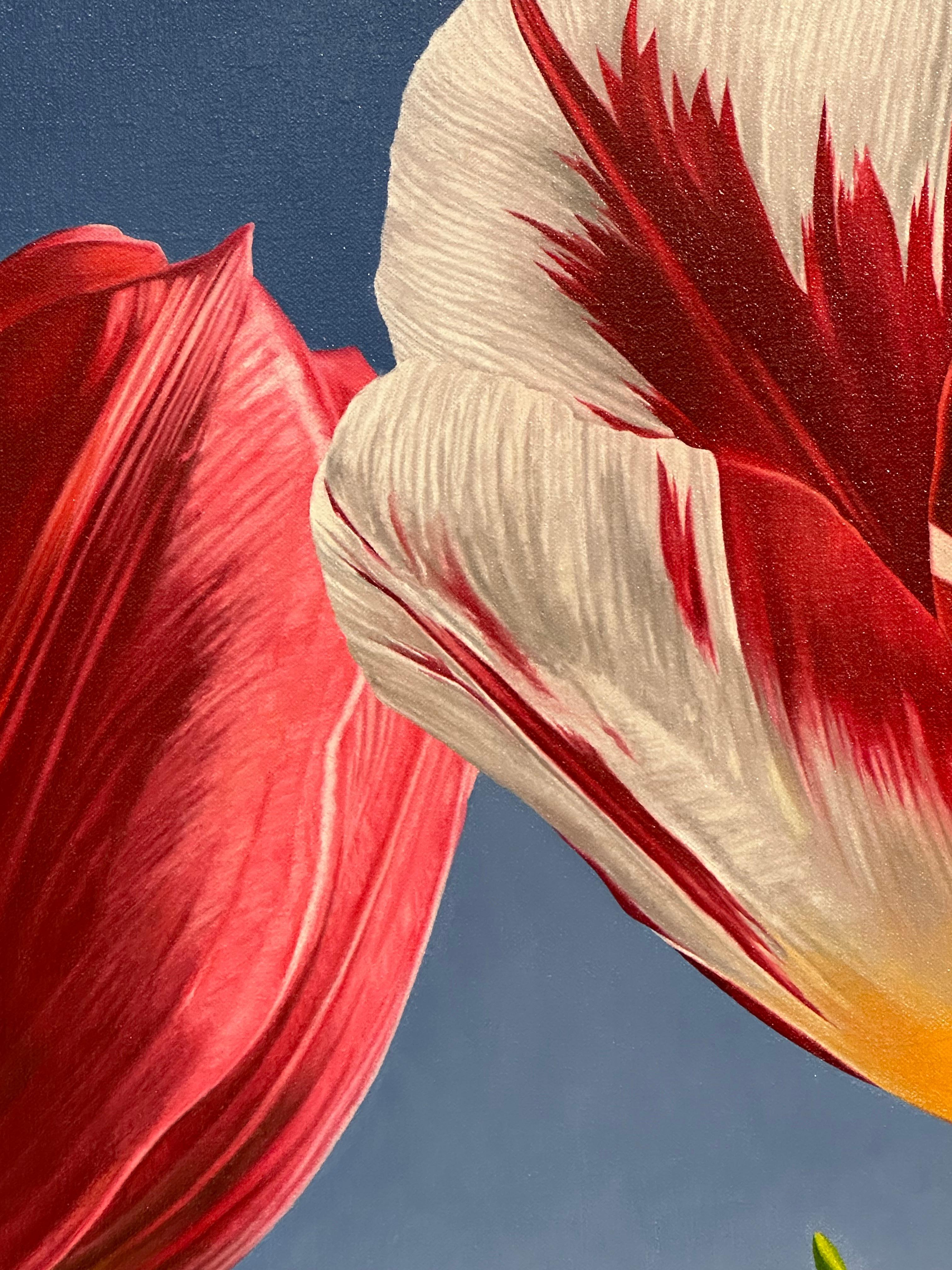 Ohne Grenzen – 21. Jahrhundert  Gemälde von zwei Tulpen mit gestapeltem Draht  im Angebot 2