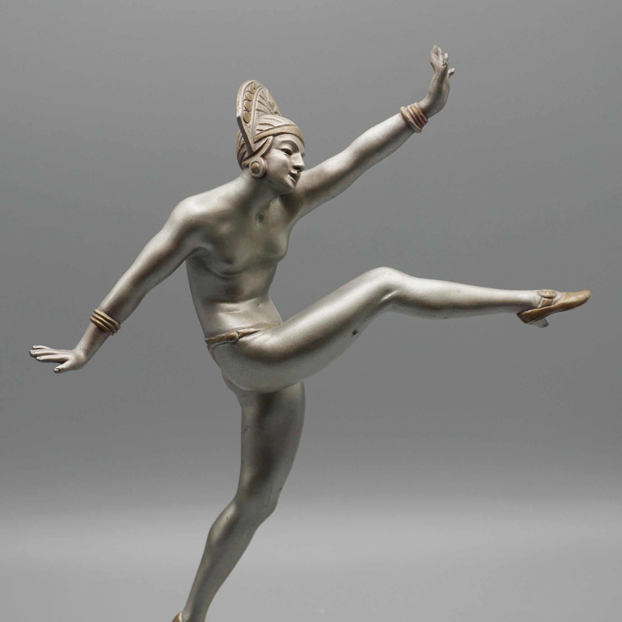 JP Morante 'Patada Alta' Una Escultura Art Decó de Bronce Pintada en Frío Francés en venta
