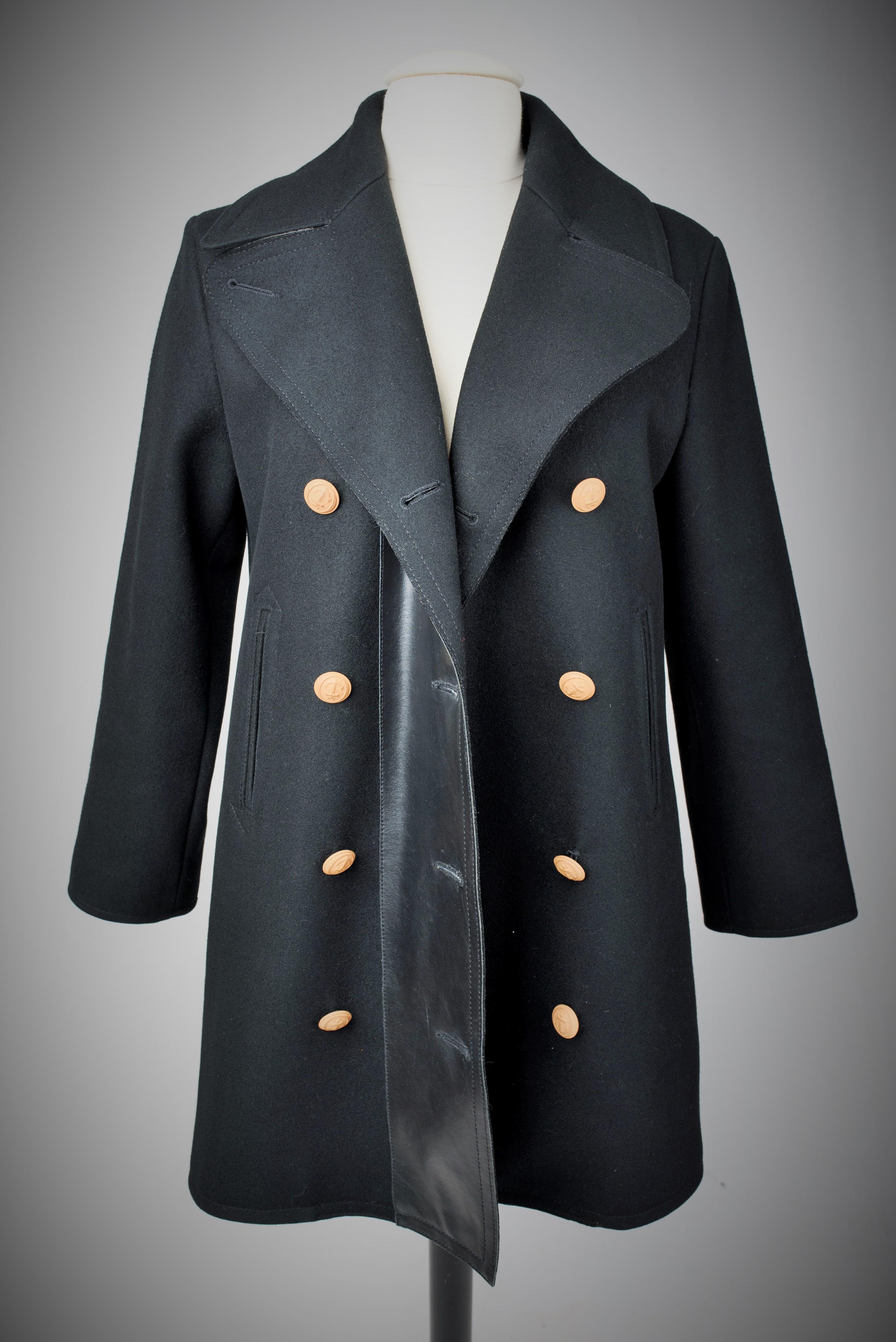 JPG.Abrigo negro de lana de Jean-Paul Gaultier - Francia Circa 2010 en venta 9