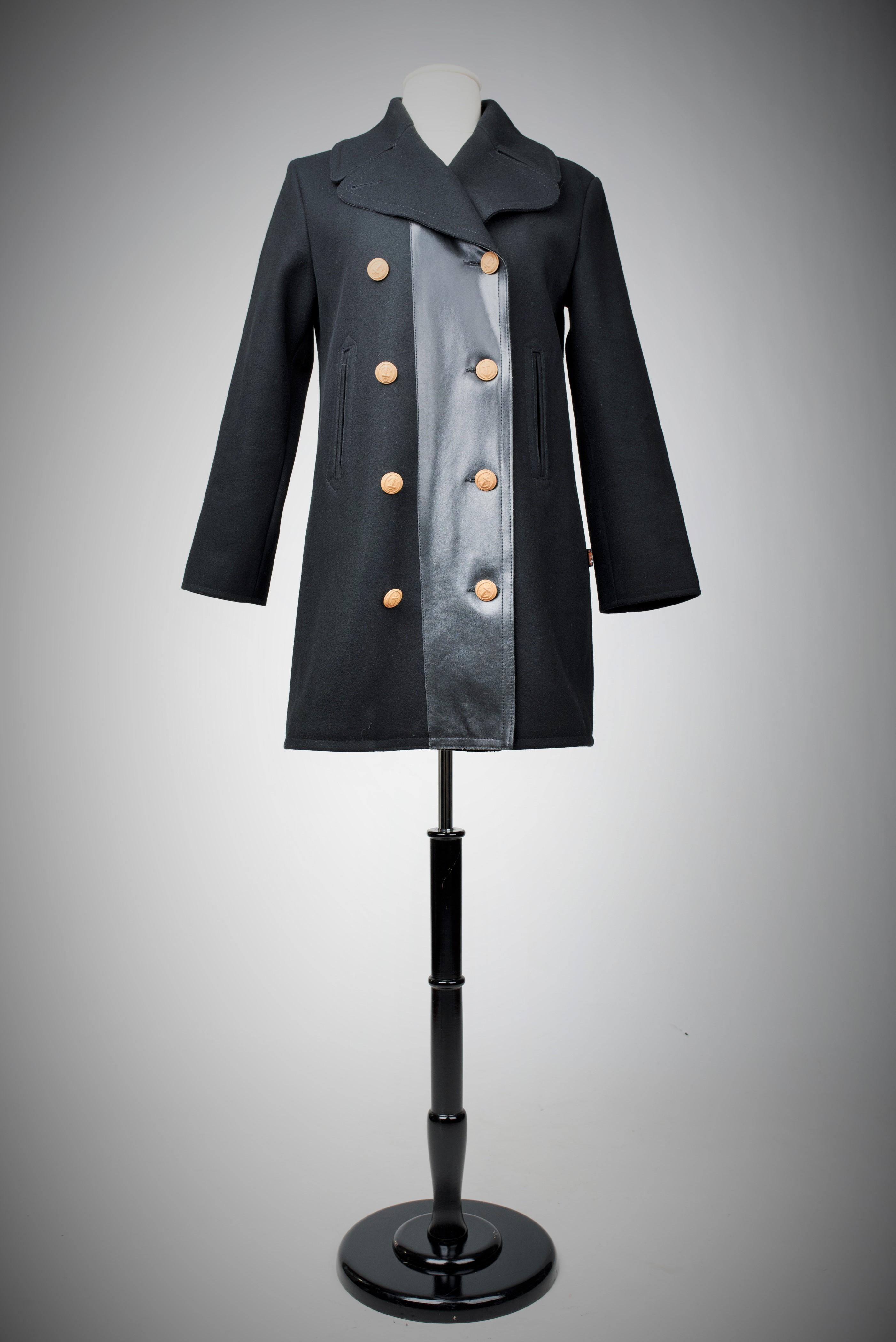 JPG.Jean's black wool coat by Jean-Paul Gaultier - France Circa 2010 In Good Condition For Sale In Toulon, FR