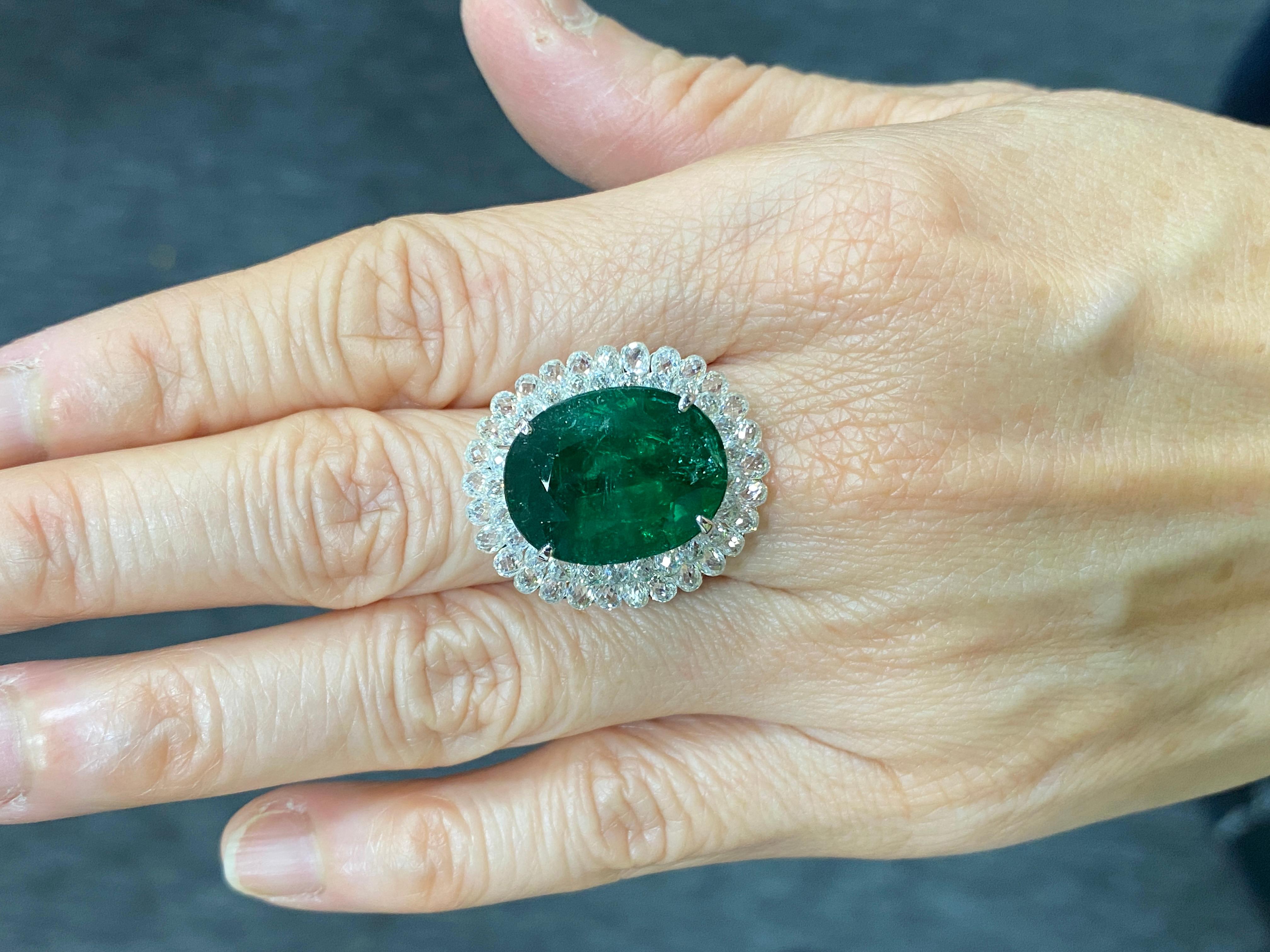 Women's JR 18 Karat White Gold Invisible Diamond Briolette Emerald Ring For Sale