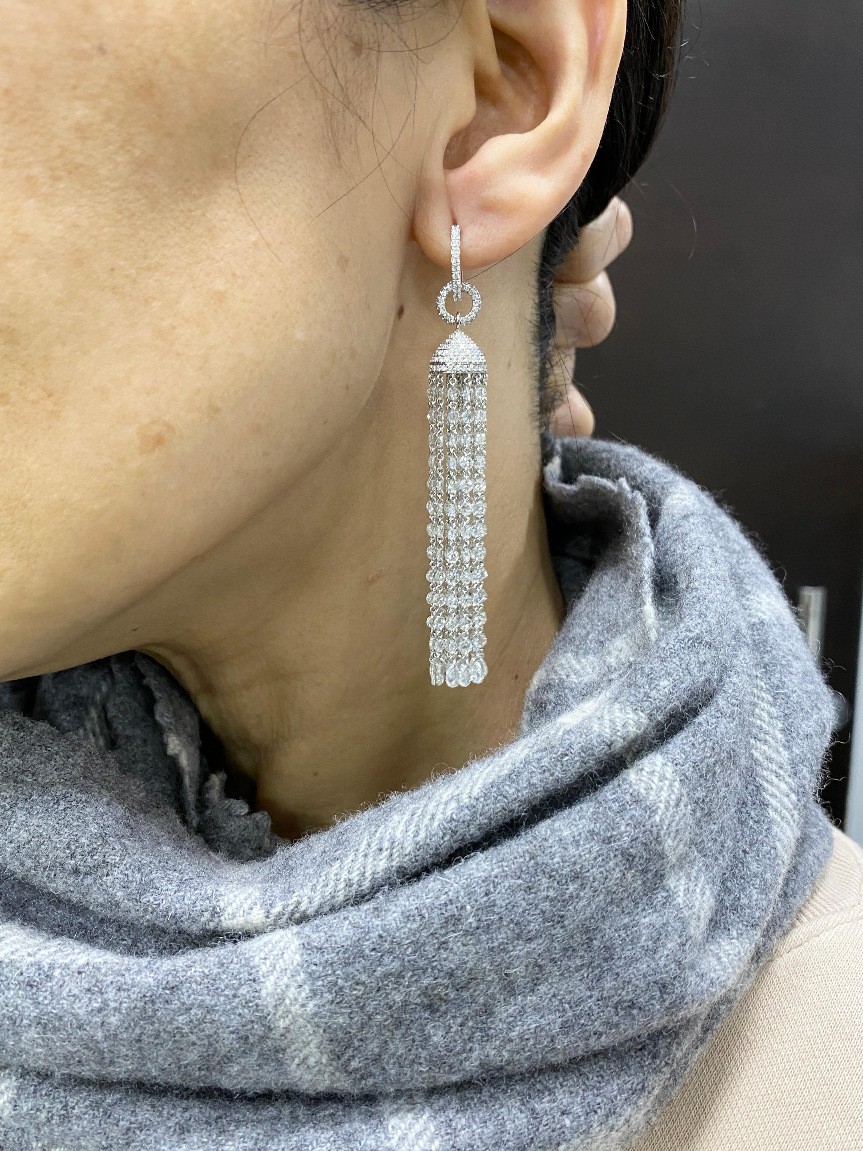 JR 19.10 Carat Rose Cut Diamond Tassel 18 Karat White Gold Earring

Stylish, graceful and elegant is what this set of diamond tassel earring is. It moves with sheer grace and is made using excellent craftsmanship.

Diamond Weight : 19.10