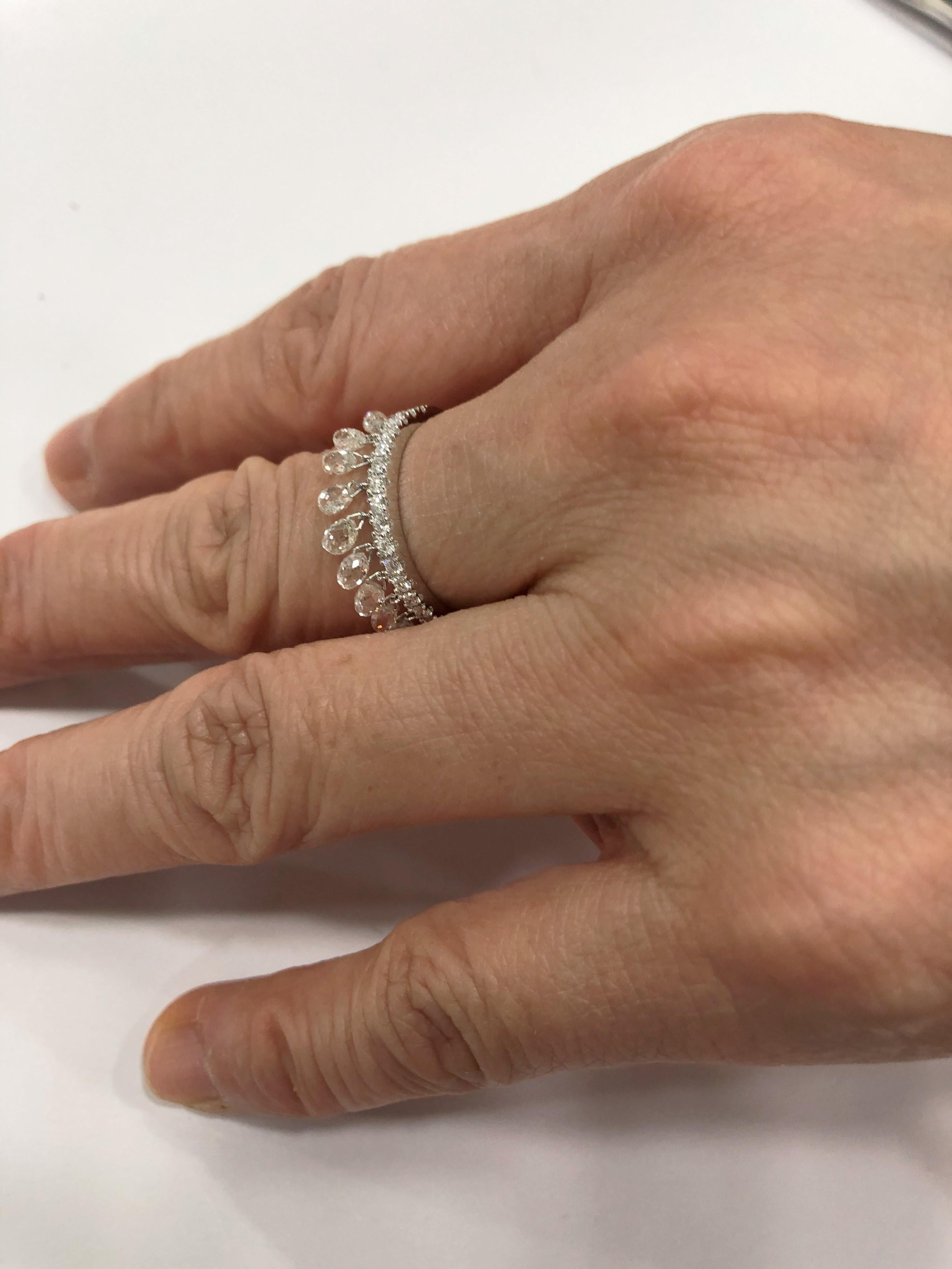 JR 1,92 Karat Diamant-Briolett-Baumelring 18 Karat Weißgold (Briolette) im Angebot