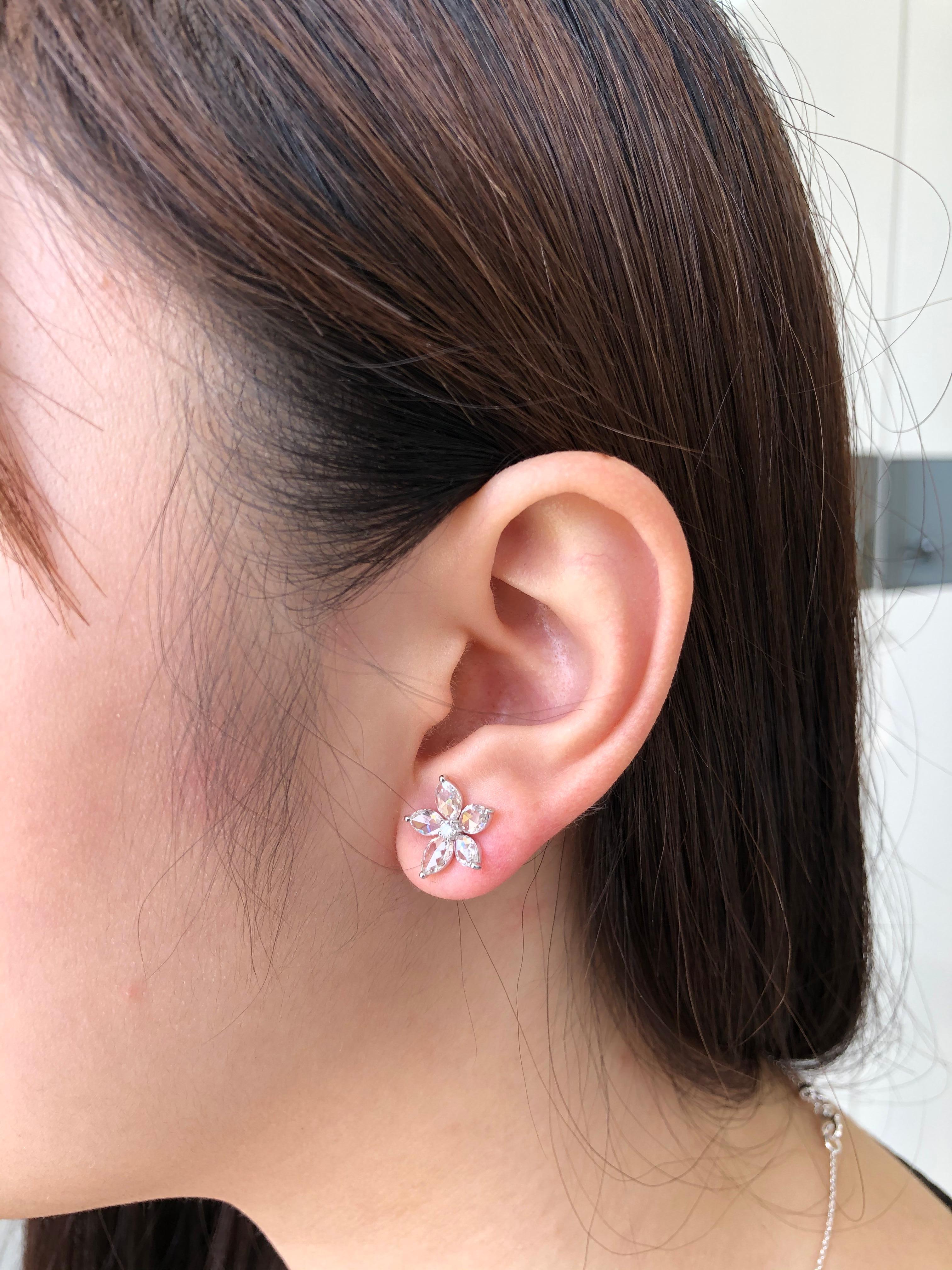 Pendiente JR Flor de diamantes talla rosa de 2,17 quilates y oro blanco de 18 quilates Corte rosa en venta