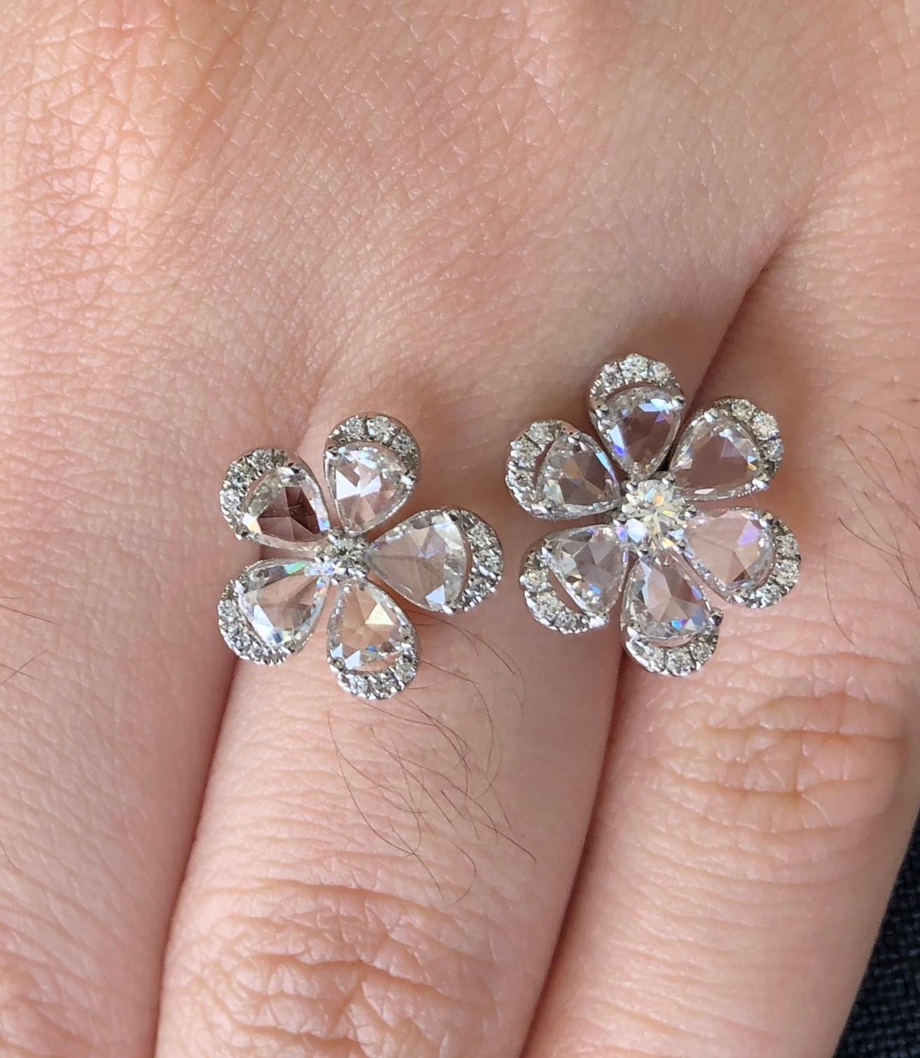 Moderne JR Bague à double fleur en or blanc 18 carats avec diamants taille rose de 2,26 carats en vente