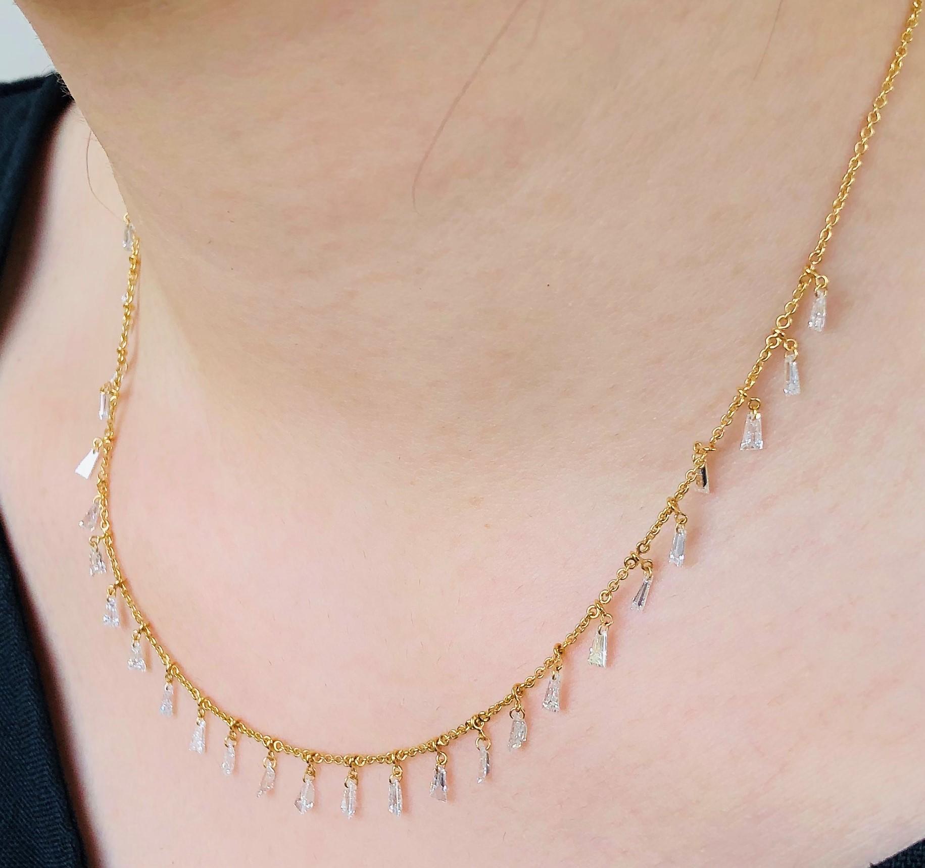 JR 2,40 carati di diamante bianco baguette in oro giallo 18 carati - Collana pendente In condizioni Nuovo in vendita a Hong Kong, HK
