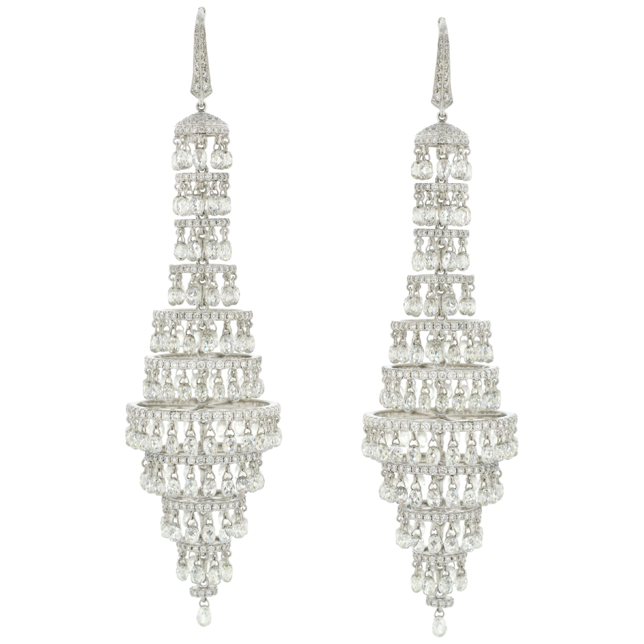 JR Boucles d'oreilles chandelier en or blanc 18 carats avec briolette en diamants de 41,70 carats