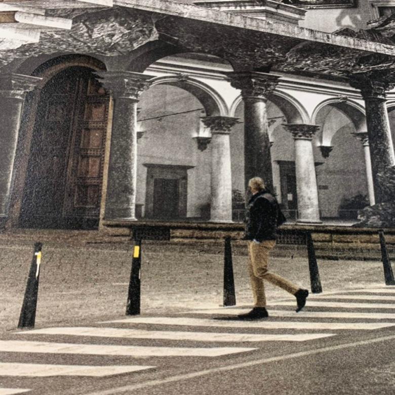 La Ferita, 25 Mars 2021, 19H07, Palazzo Strozzi, Florence, Italie, 2021 - Print by JR artist