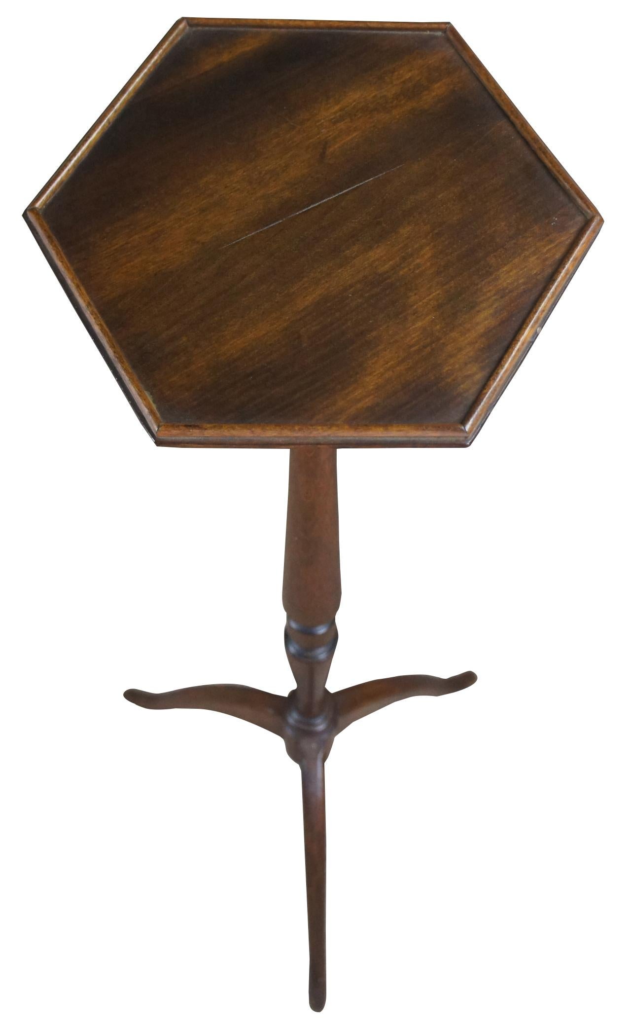 J&R Furniture Federal Walnut Hexagon Candle Stand Pedestal Table Kettle Plant In Good Condition For Sale In Dayton, OH