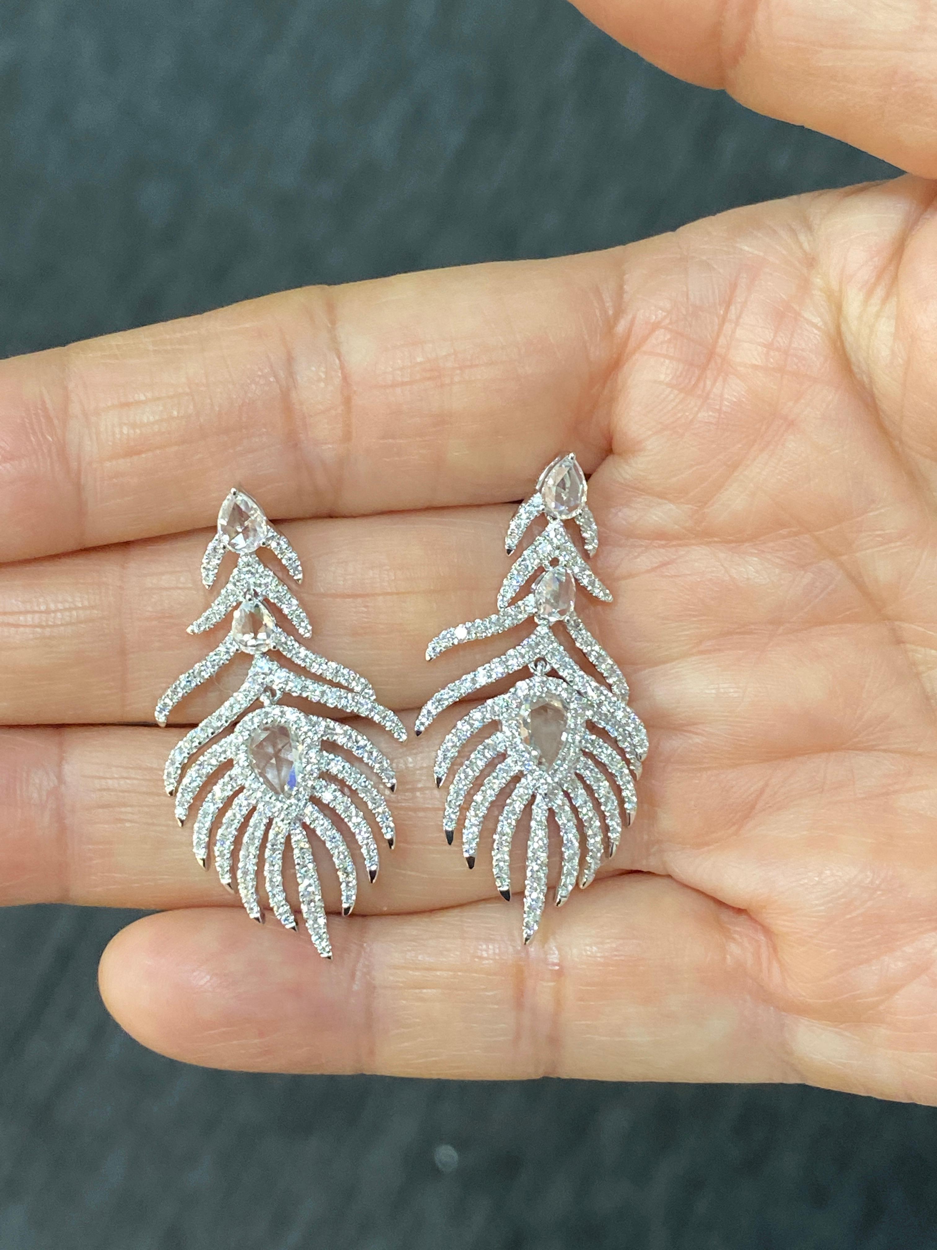 Contemporary JR Peacock Feather 18 Karat White Gold Earring For Sale