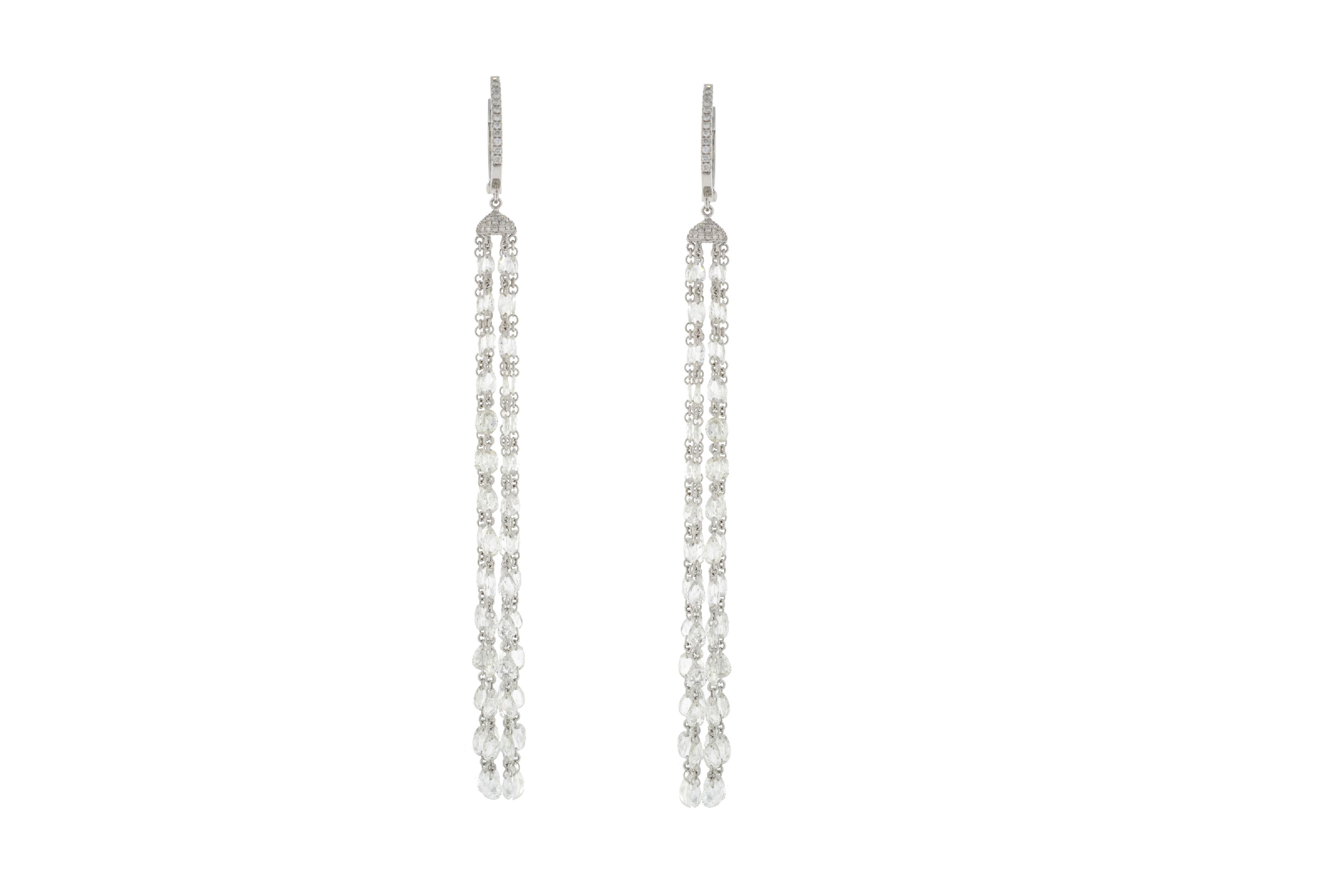 JR Boucle d'oreille en or blanc 18 carats avec pompons et diamants taillés en rose Neuf - En vente à Hong Kong, HK