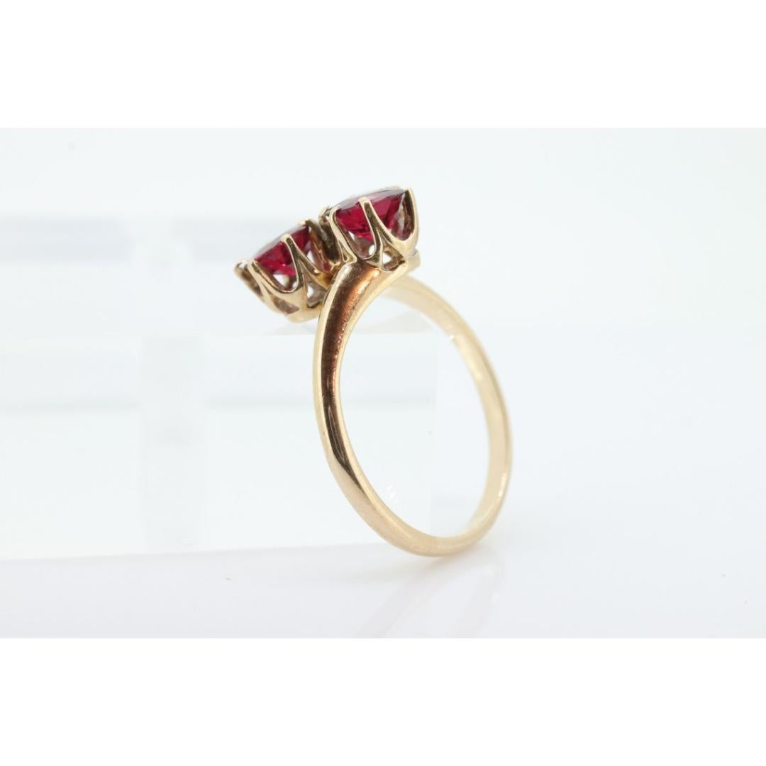 JR Wood 14K Garnet Twin Band. Vintage Jr Wood and Sons Garnet Victorian claw For Sale 3