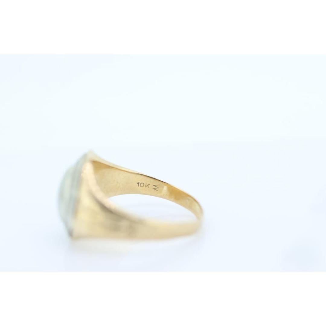 Vintage from the 1920s
Size: 6 3/4 US
Materials: Gold
Band color: Gold

Style: Art deco

Antique 1928 BHS Class Signet ring made by a popular company. Hallmarked 10k W. Made by JR WOODS. This band is 10k Yellow and white Gold.


Condition: Visible