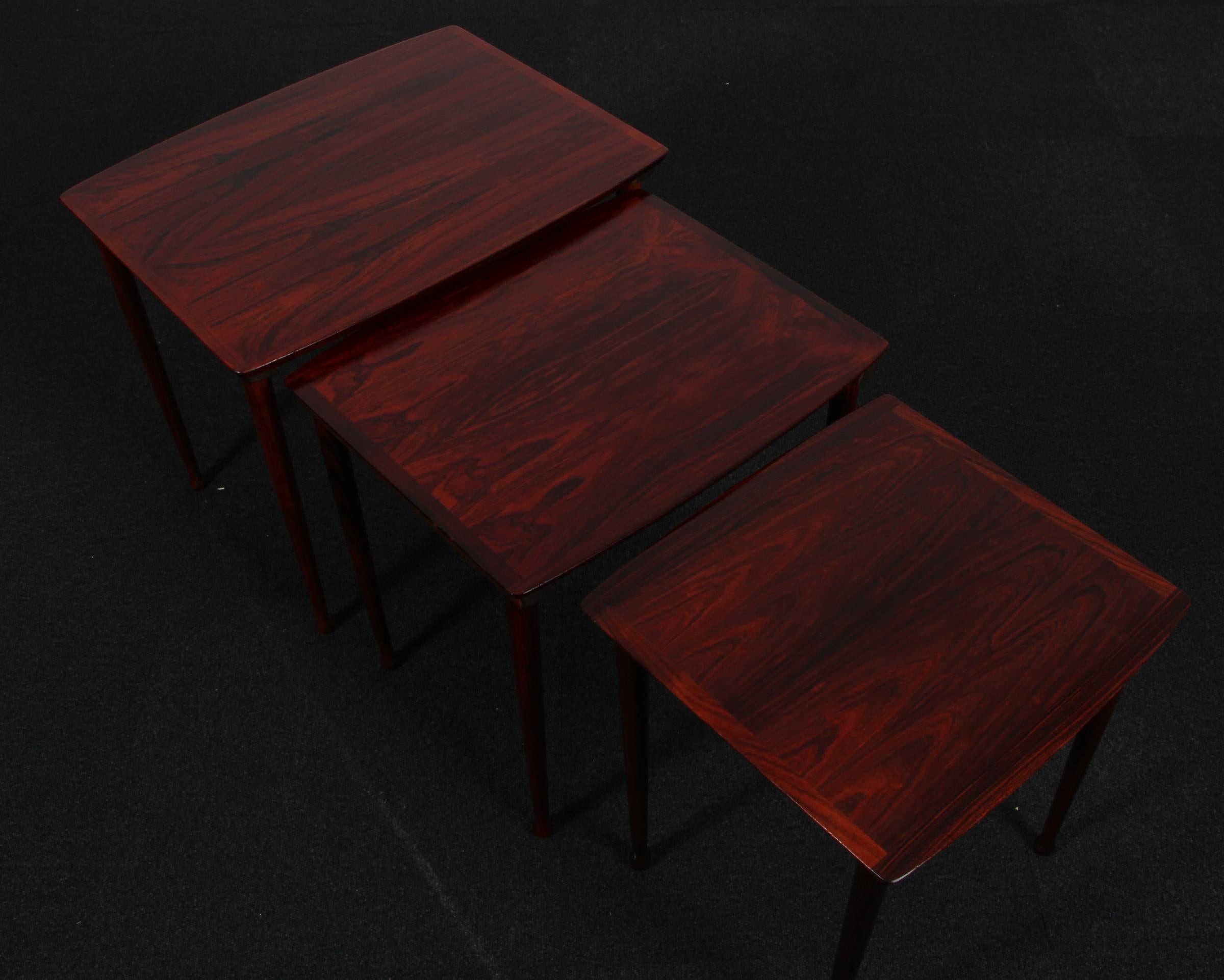 Jørgen Aakjær Set of Nesting Tables, Rosewood, Denmark, 1960s In Good Condition For Sale In Esbjerg, DK