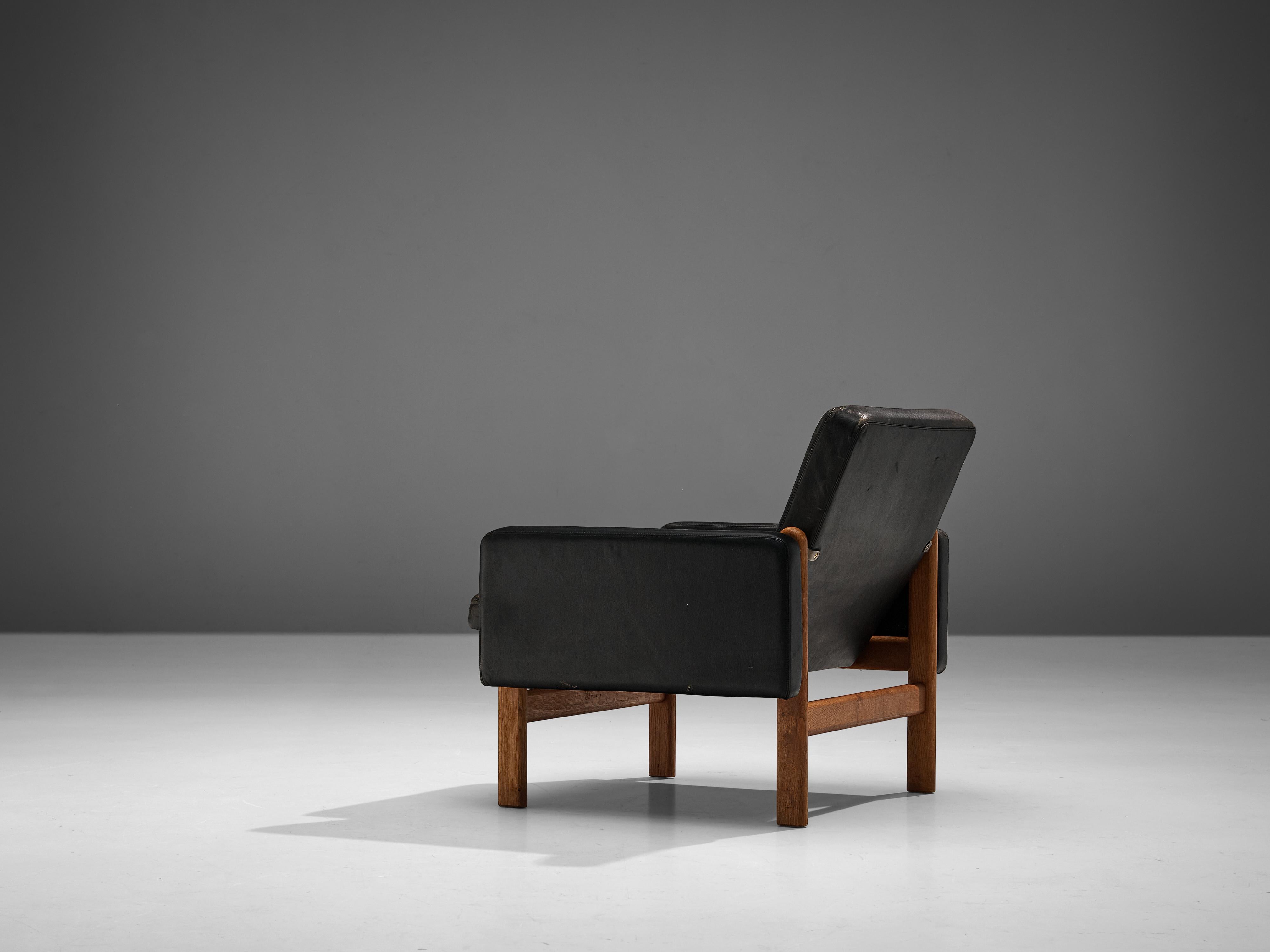 Mid-20th Century Jørgen Bækmark for FDB Møbler Easy Chair in Oak and Leather For Sale