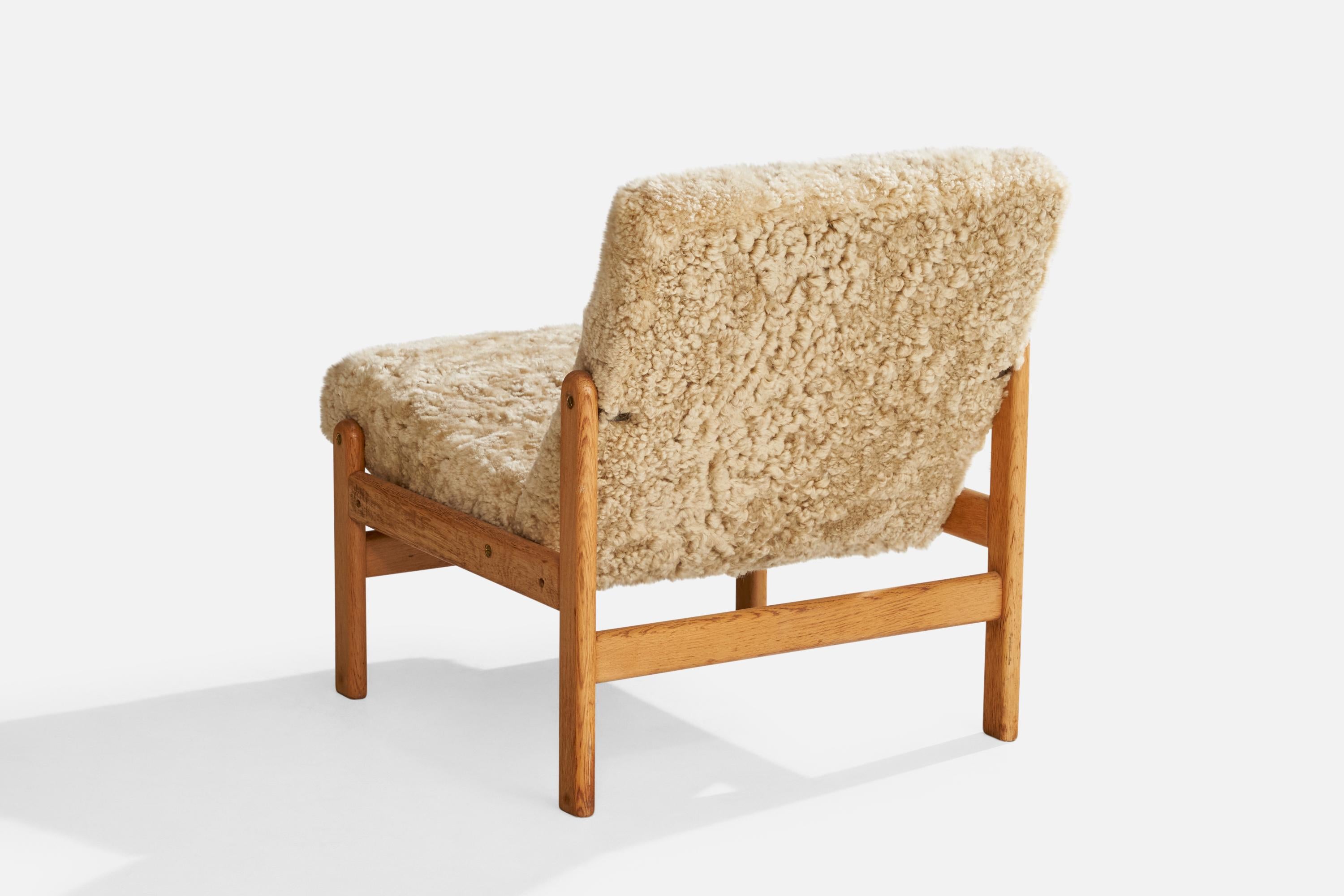 Jørgen Bækmark, Slipper Chair, Oak, Shearling, Denmark, 1960s 5