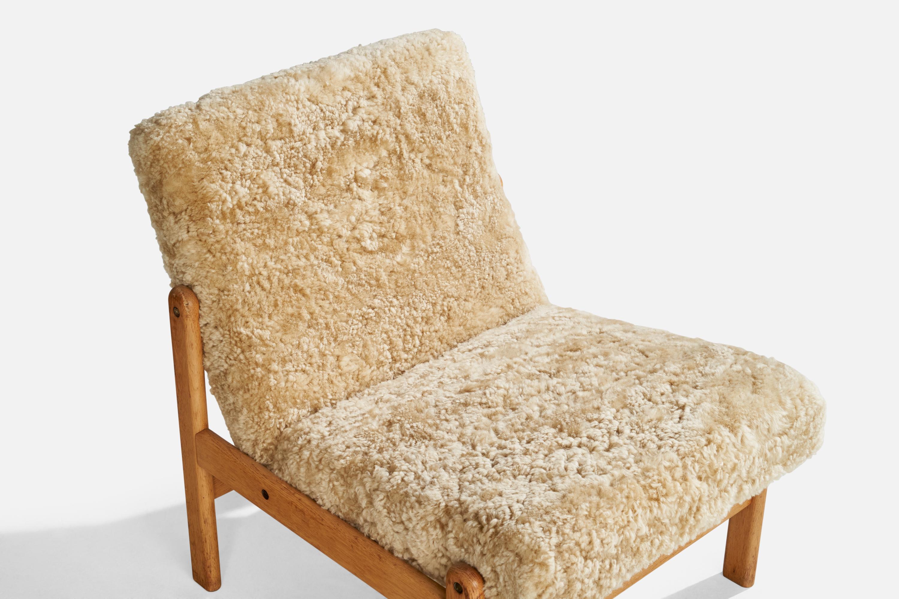 Jørgen Bækmark, Slipper Chair, Oak, Shearling, Denmark, 1960s 6