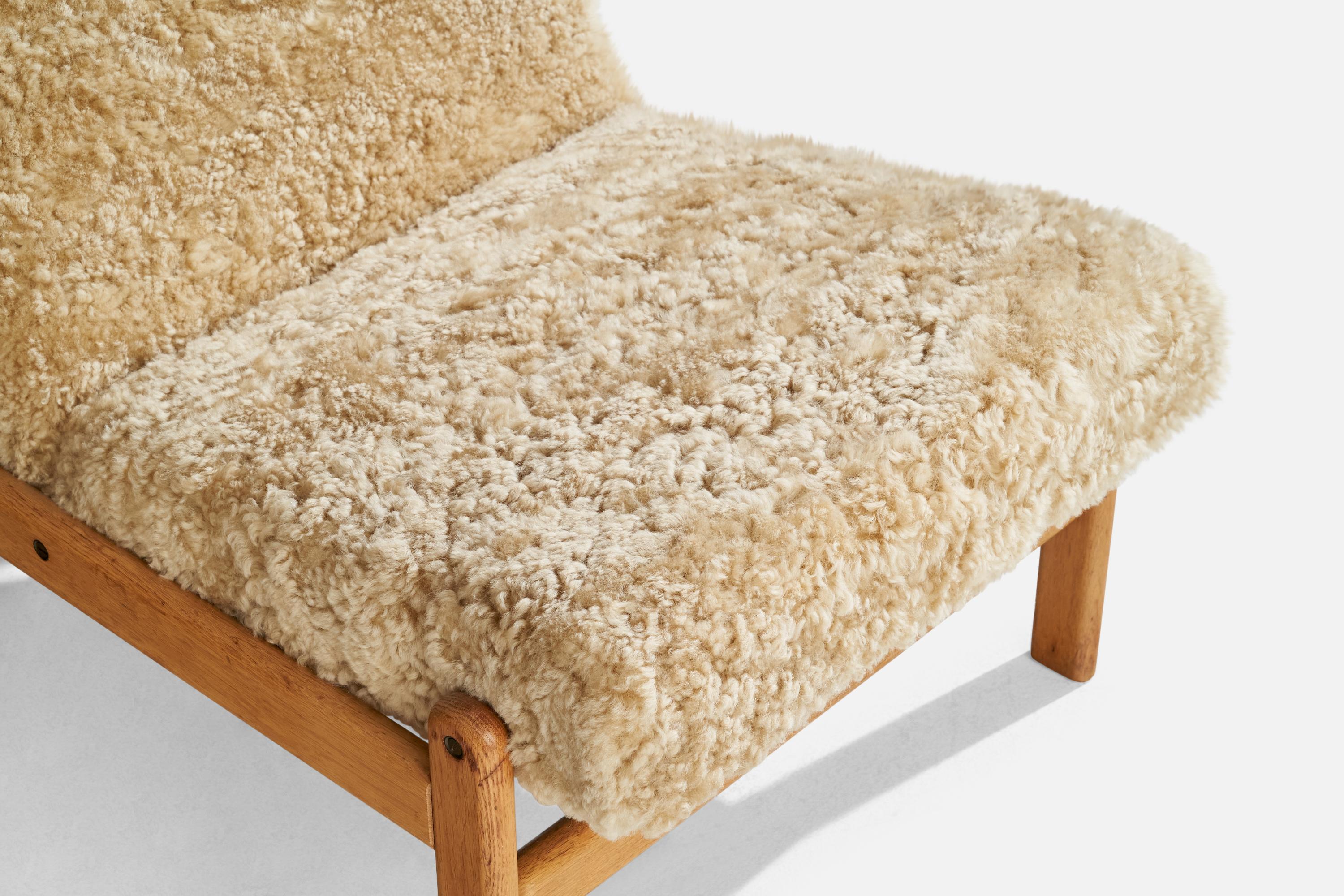 Jørgen Bækmark, Slipper Chair, Oak, Shearling, Denmark, 1960s 9