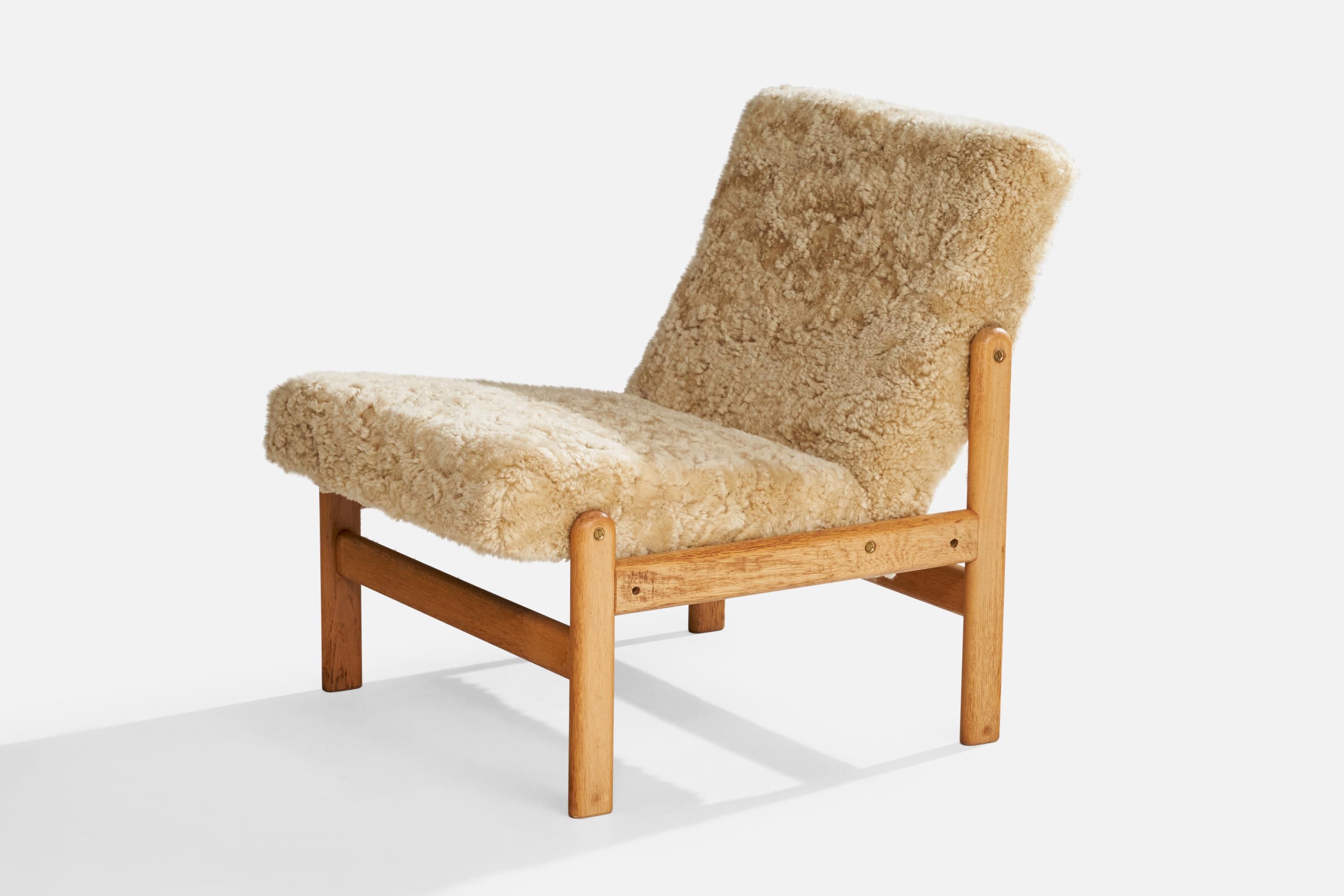 Scandinavian Modern Jørgen Bækmark, Slipper Chair, Oak, Shearling, Denmark, 1960s