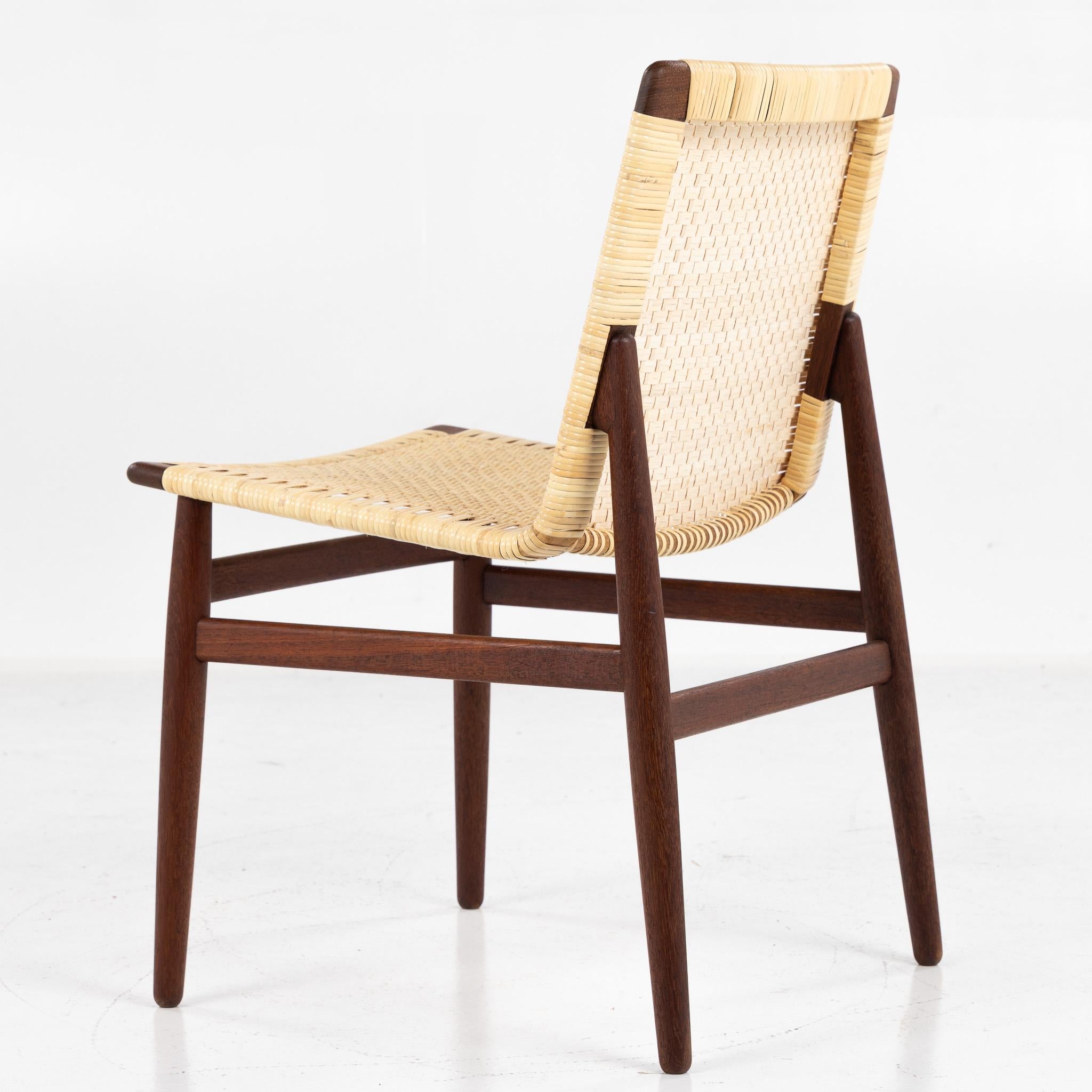 Danish Set of 8 rare dining chairs in teak by Jørgen Høj For Sale